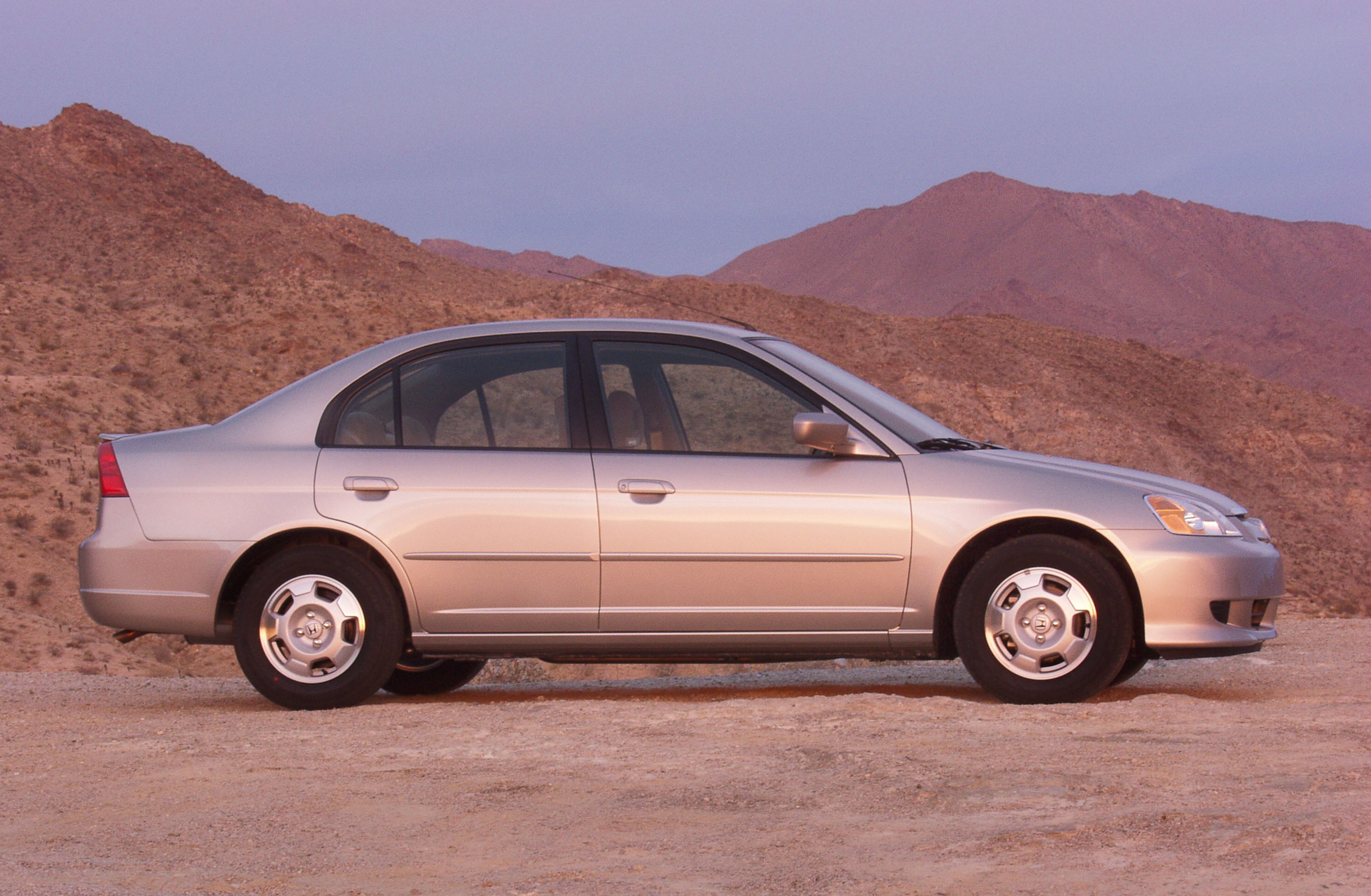 Honda Civic Hybrid photo #7