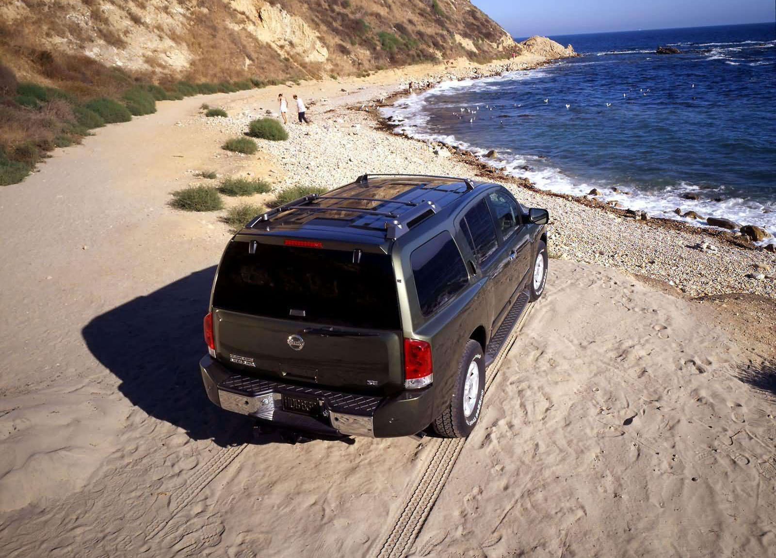 Nissan Pathfinder Armada SE photo #7