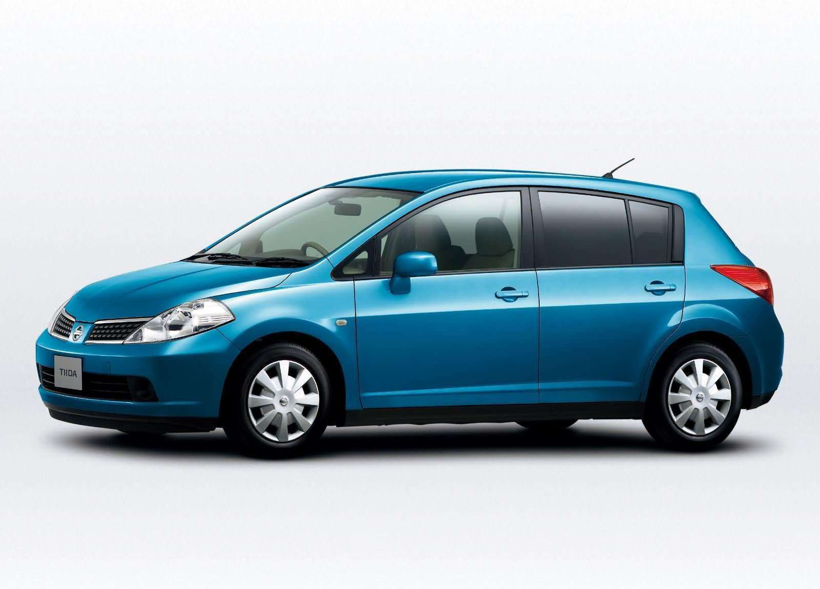Nissan tiida 2012 middle east #7