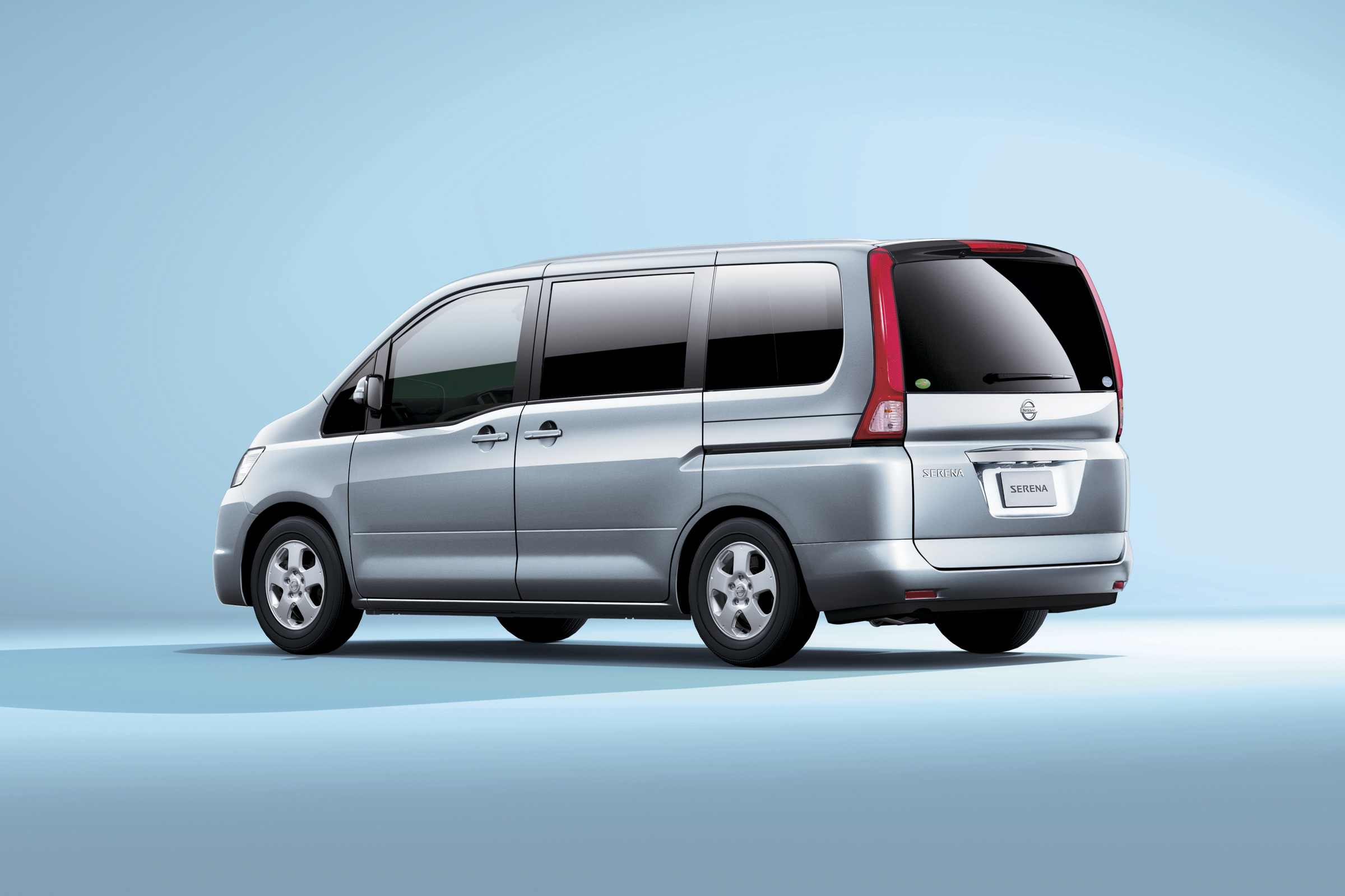 Nissan serena 2005 fuel consumption