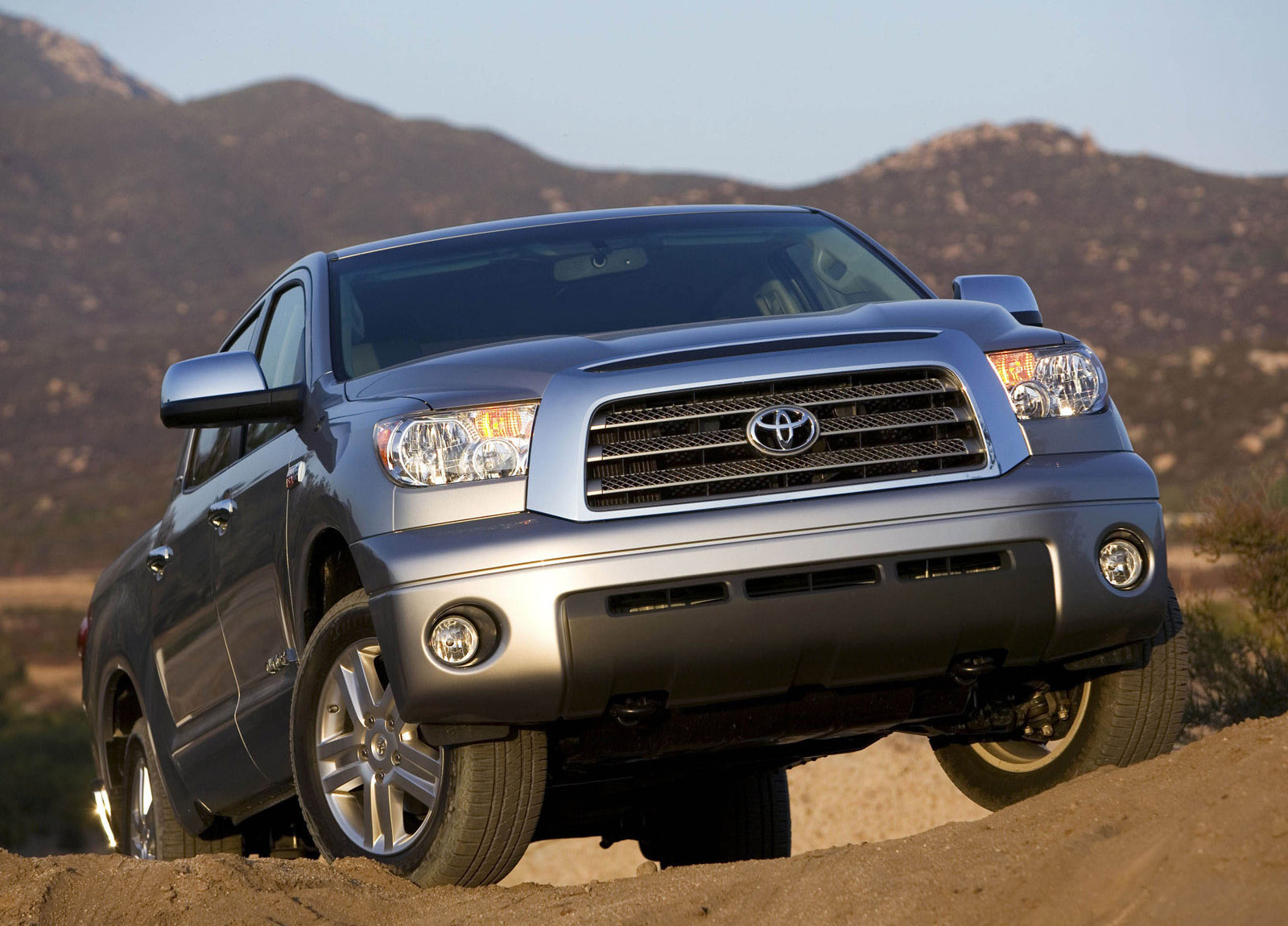 2007 Toyota Tundra Crewmax Hd Pictures Carsinvasion Com