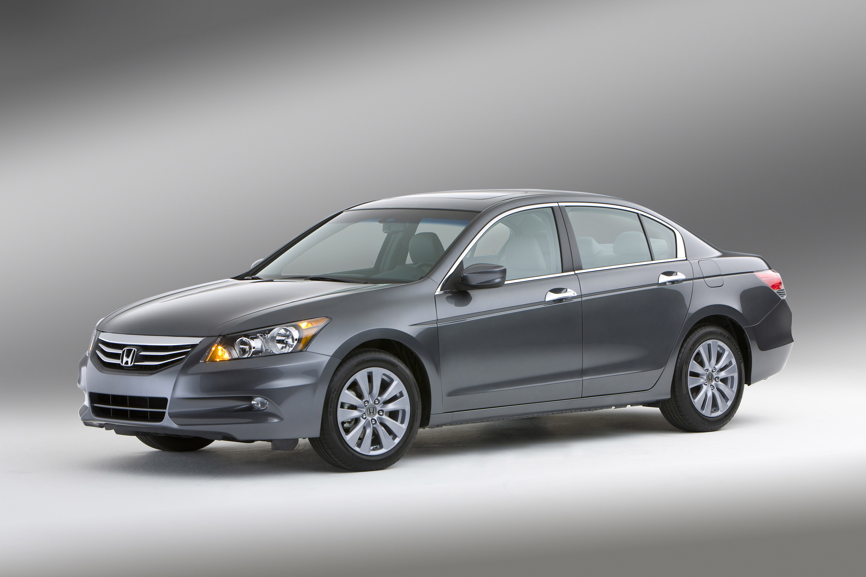 Honda Accord photo #15