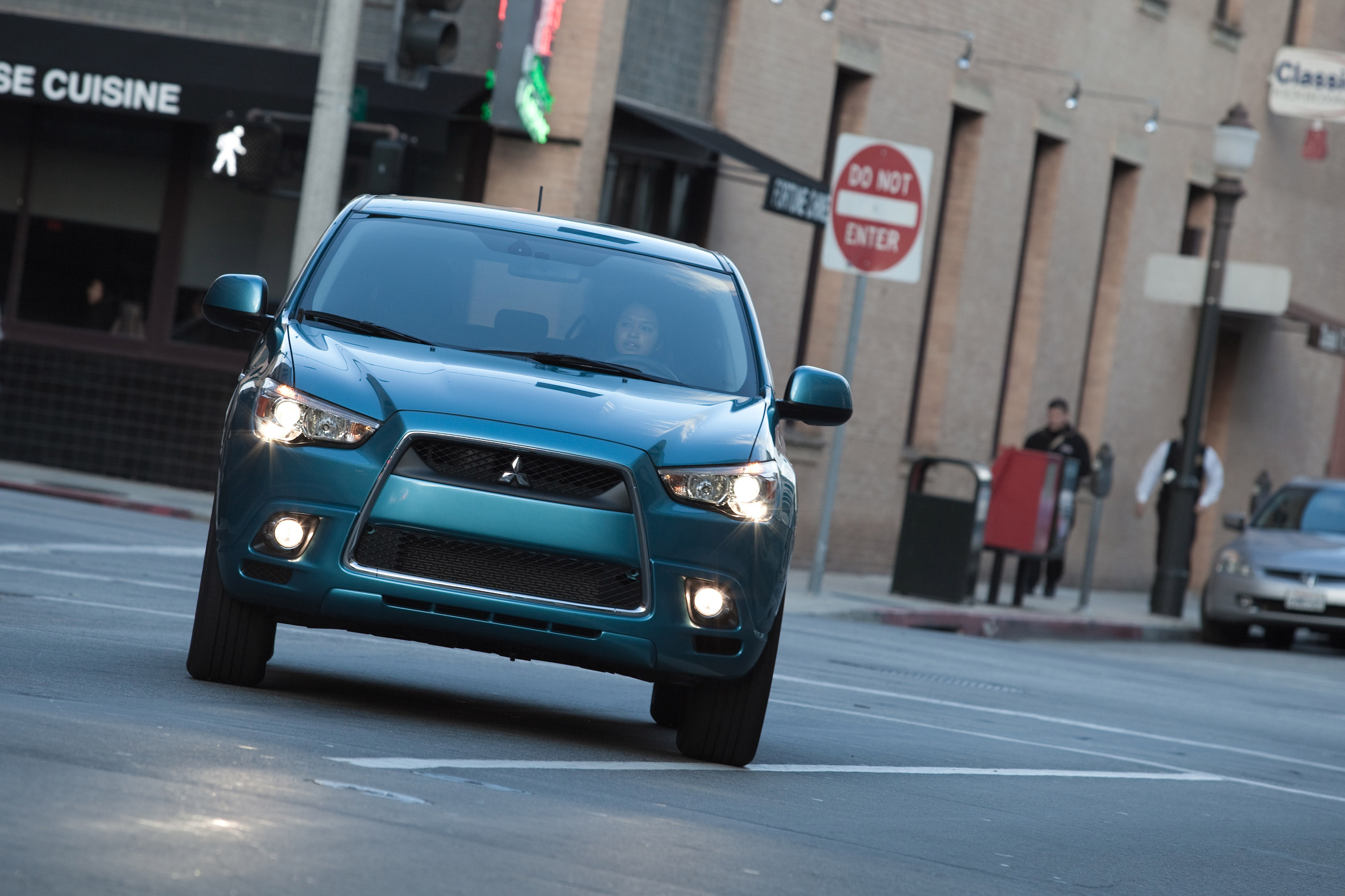 Mitsubishi Outlander Sport photo #5