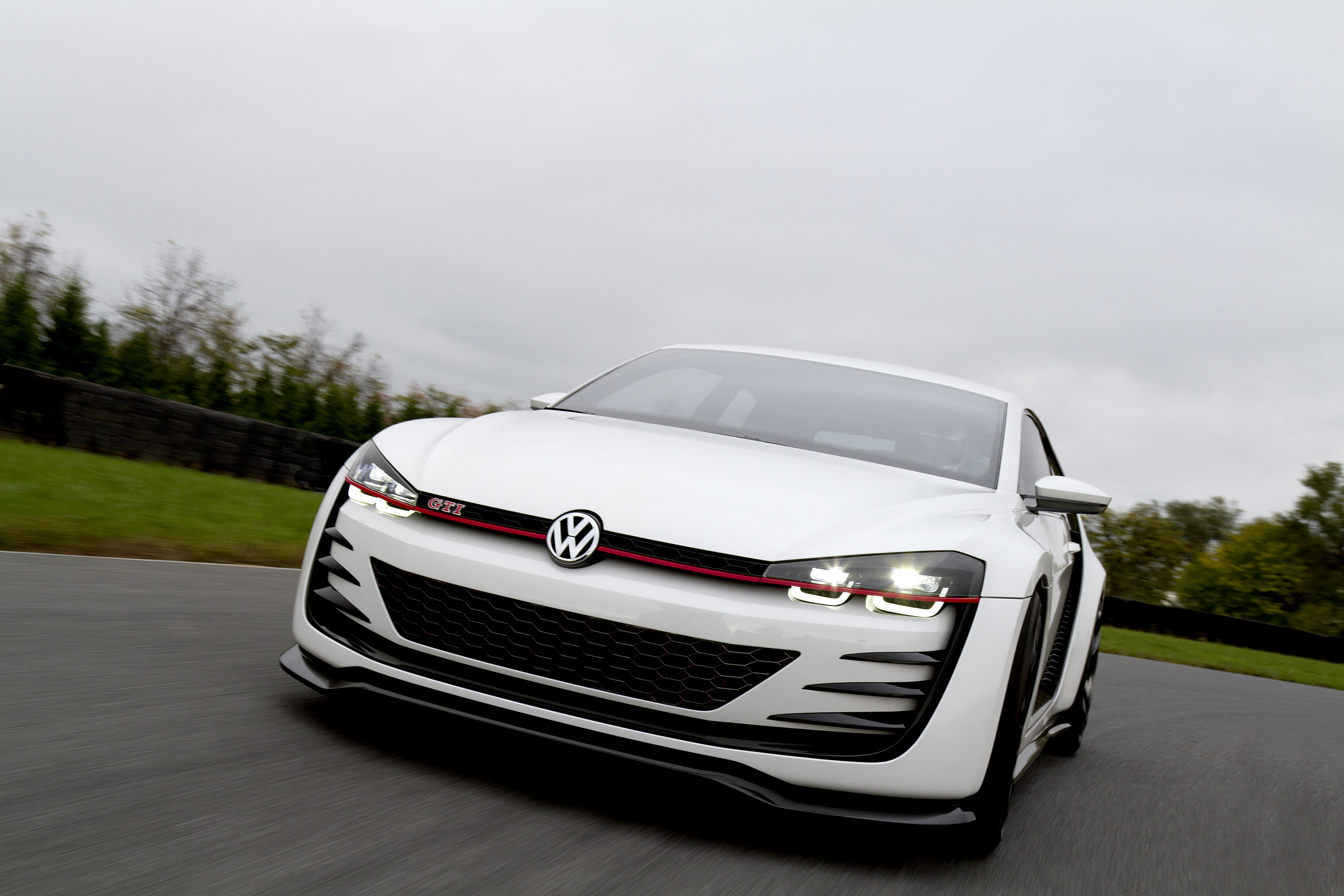 Volkswagen Golf Design Vision GTI photo #8