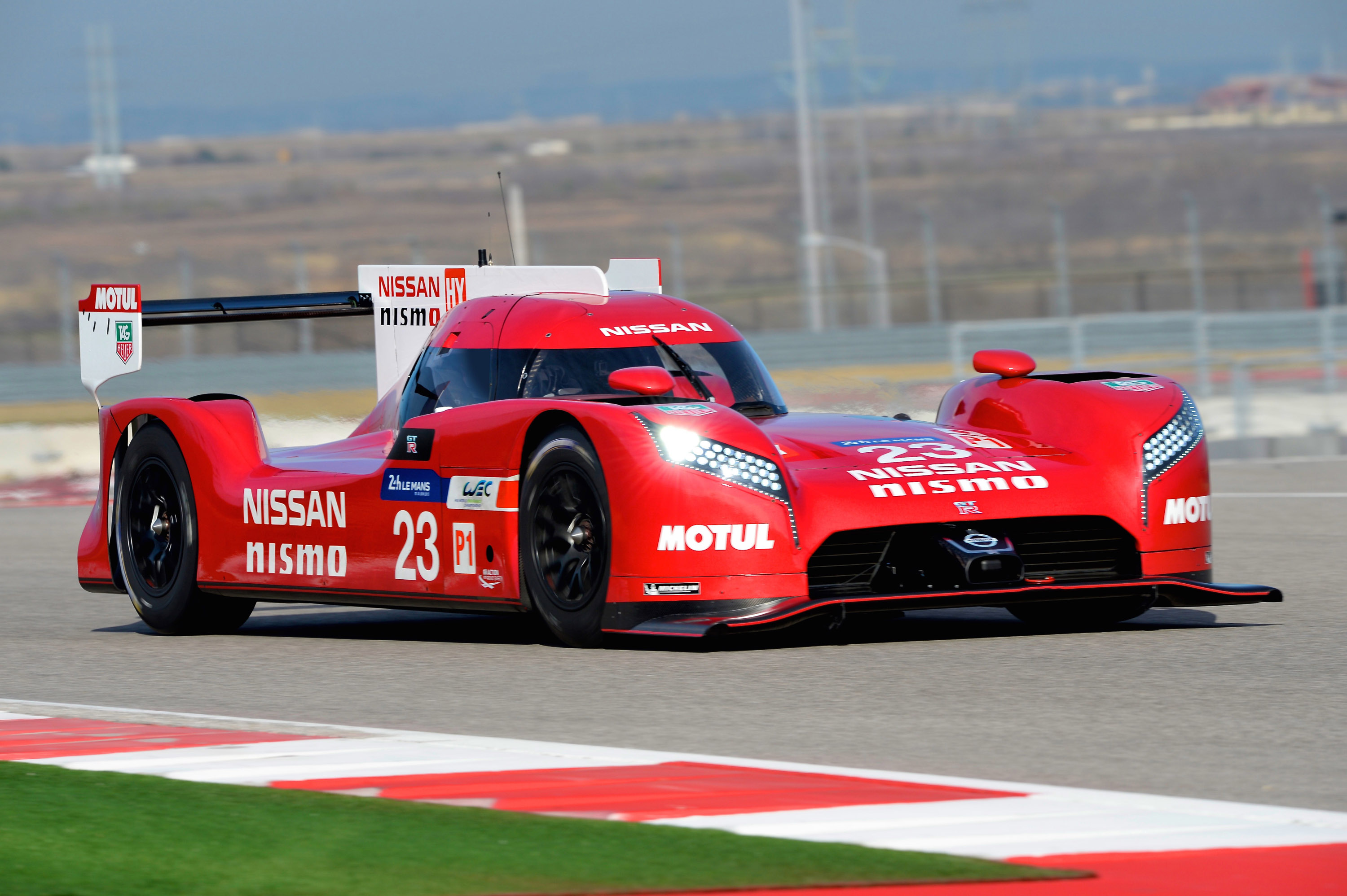 Nissan GT-R LM Nismo Racecar photo #8
