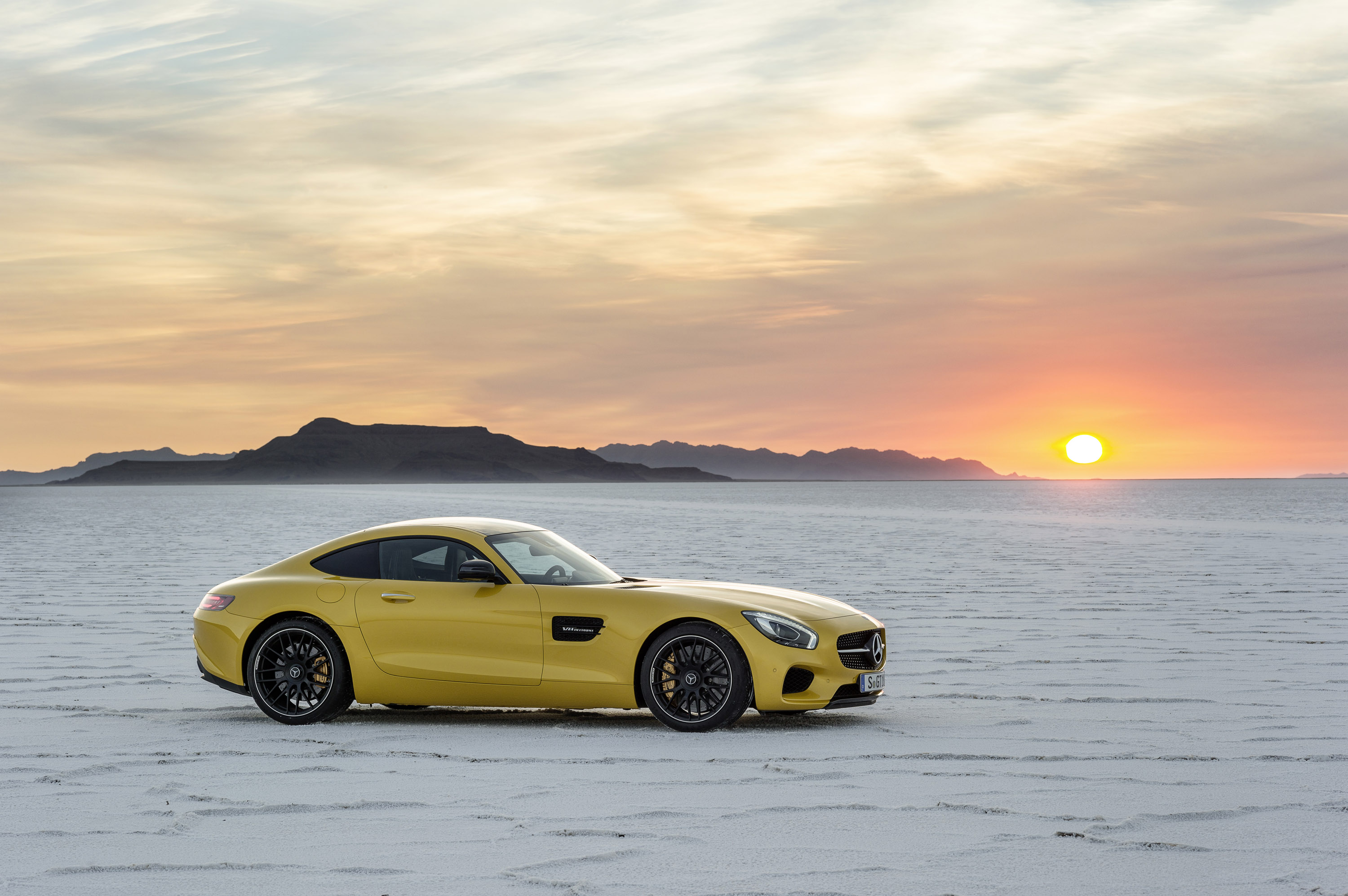 Mercedes-Benz AMG GT photo #13