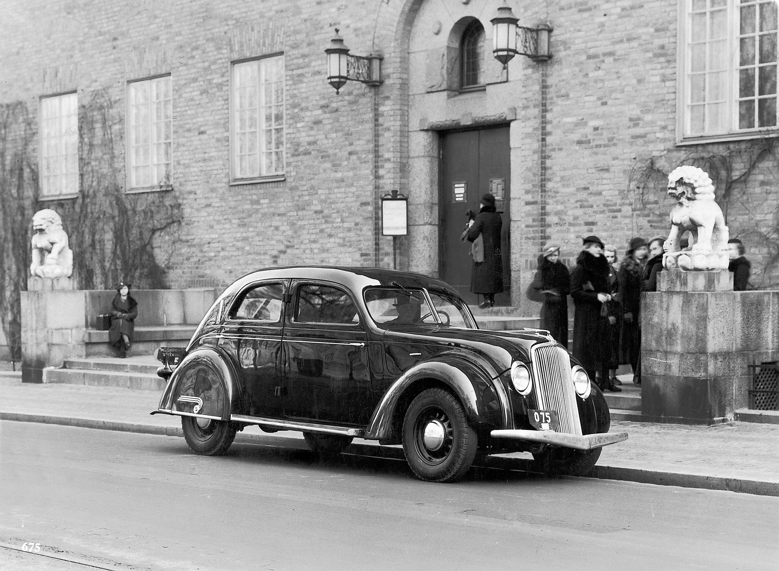 1935-volvo-pv36-carioca-08.jpg