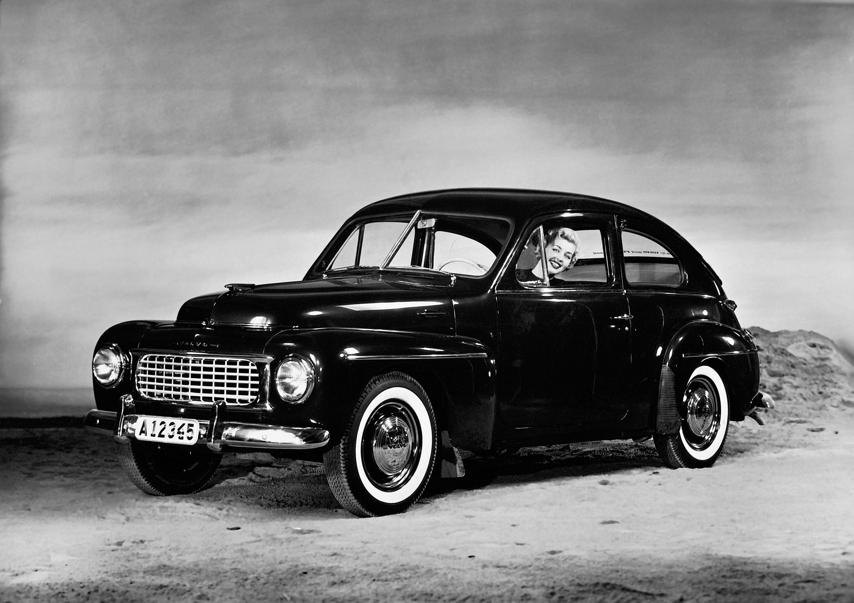 Volvo PV444 photo #19
