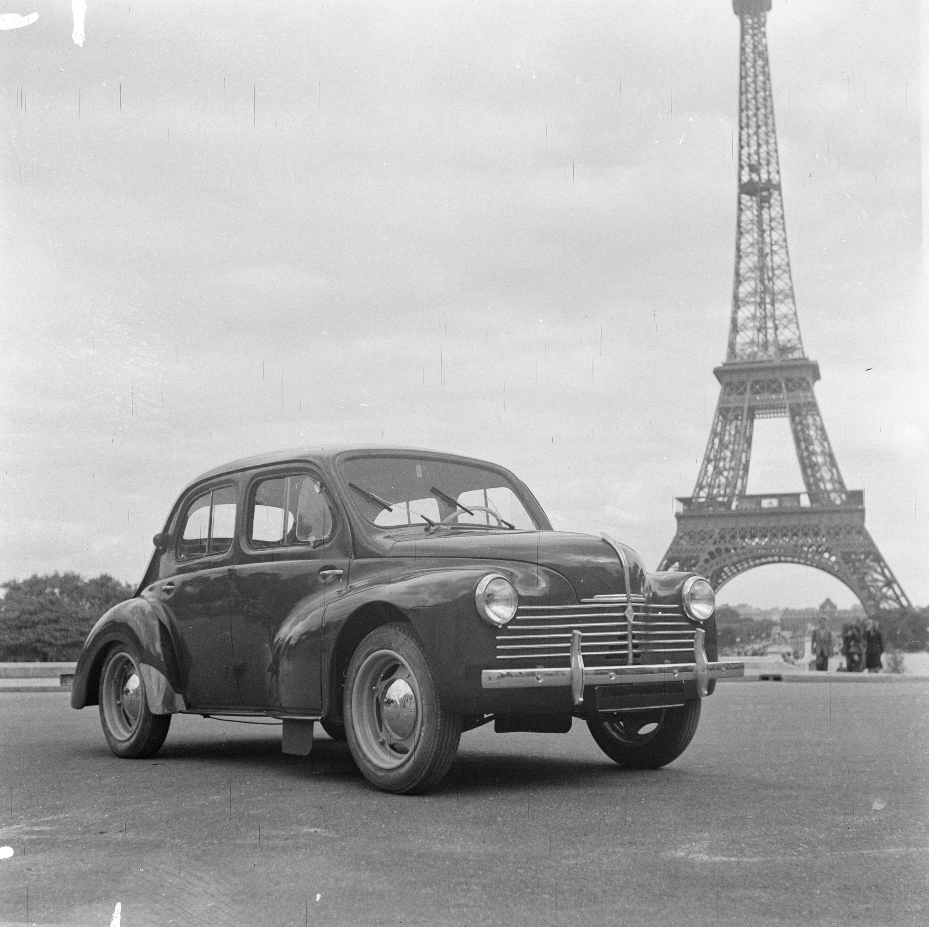 Renault 4CV photo #3