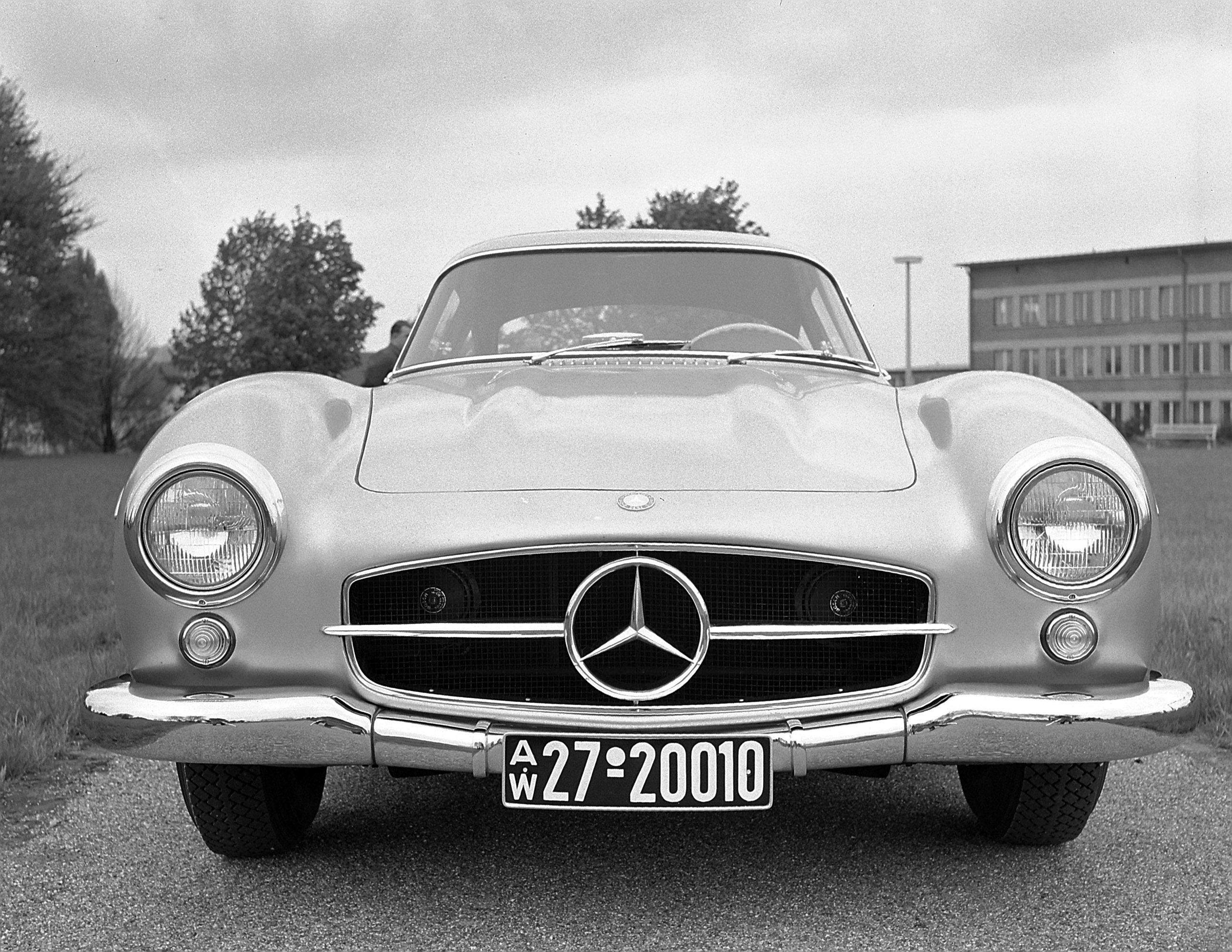 Mercedes-Benz 300 SL photo #11