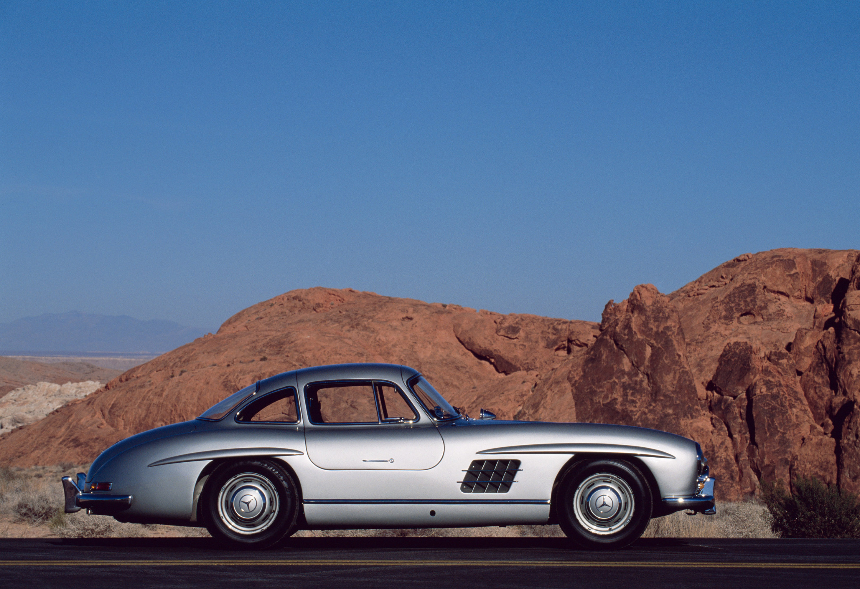 Mercedes-Benz 300 SL photo #17
