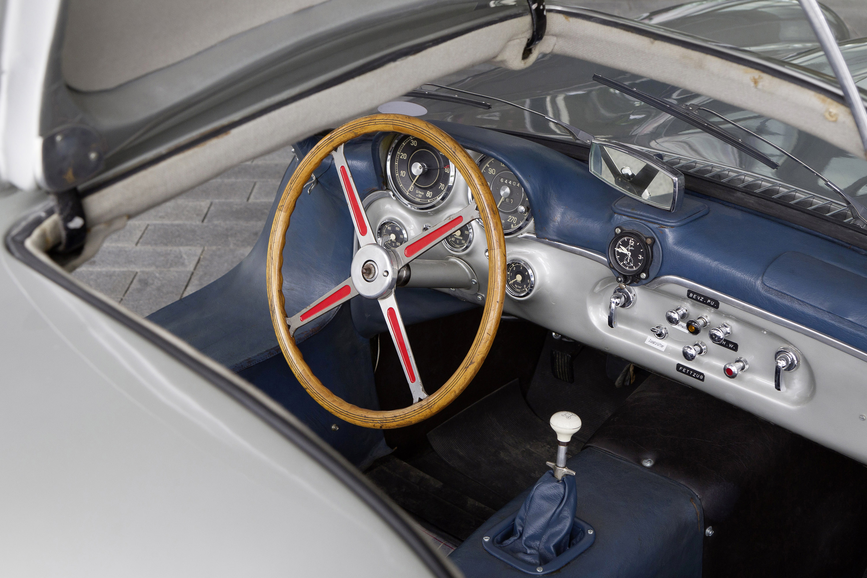 Mercedes-Benz 300 SL photo #22