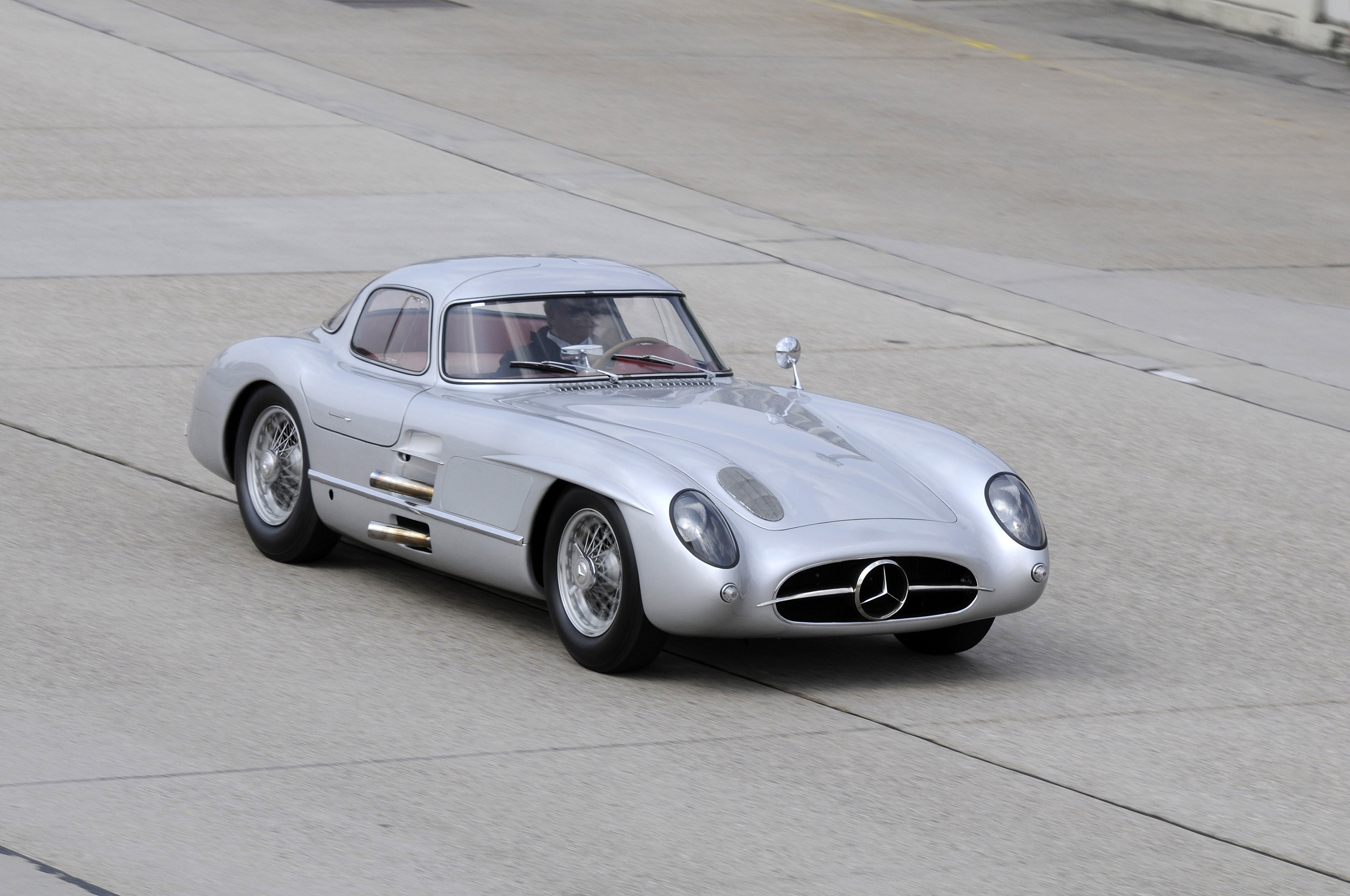 Mercedes-Benz 300 SLR photo #1