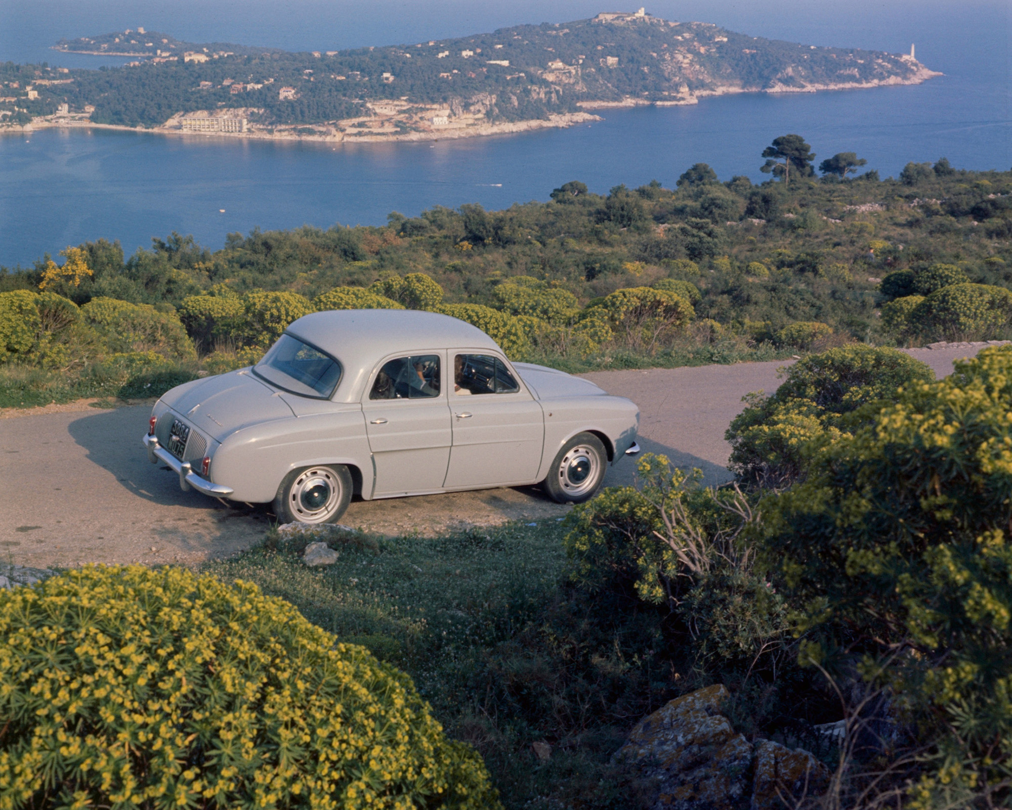1956 Renault Dauphine HD Pictures