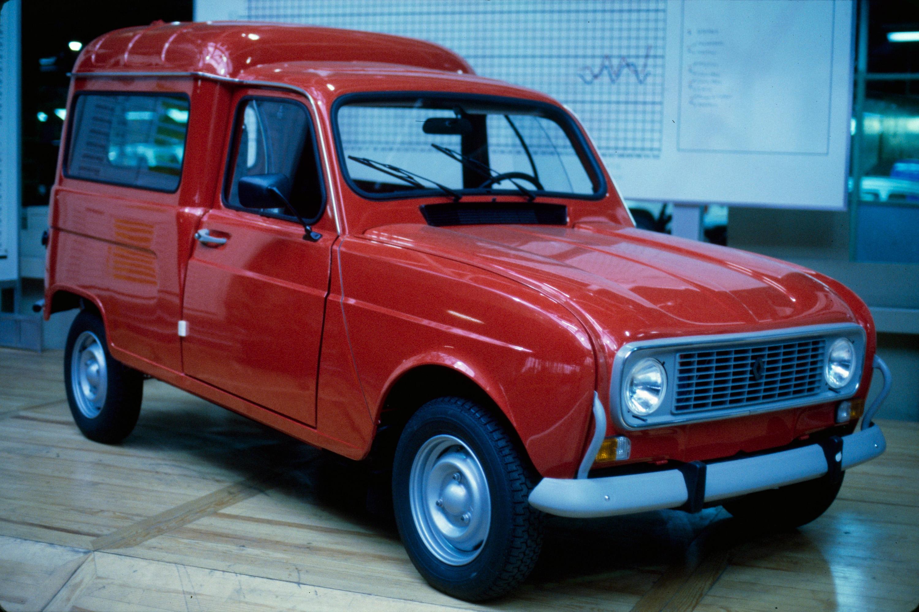 1961-renault-4-14.jpg