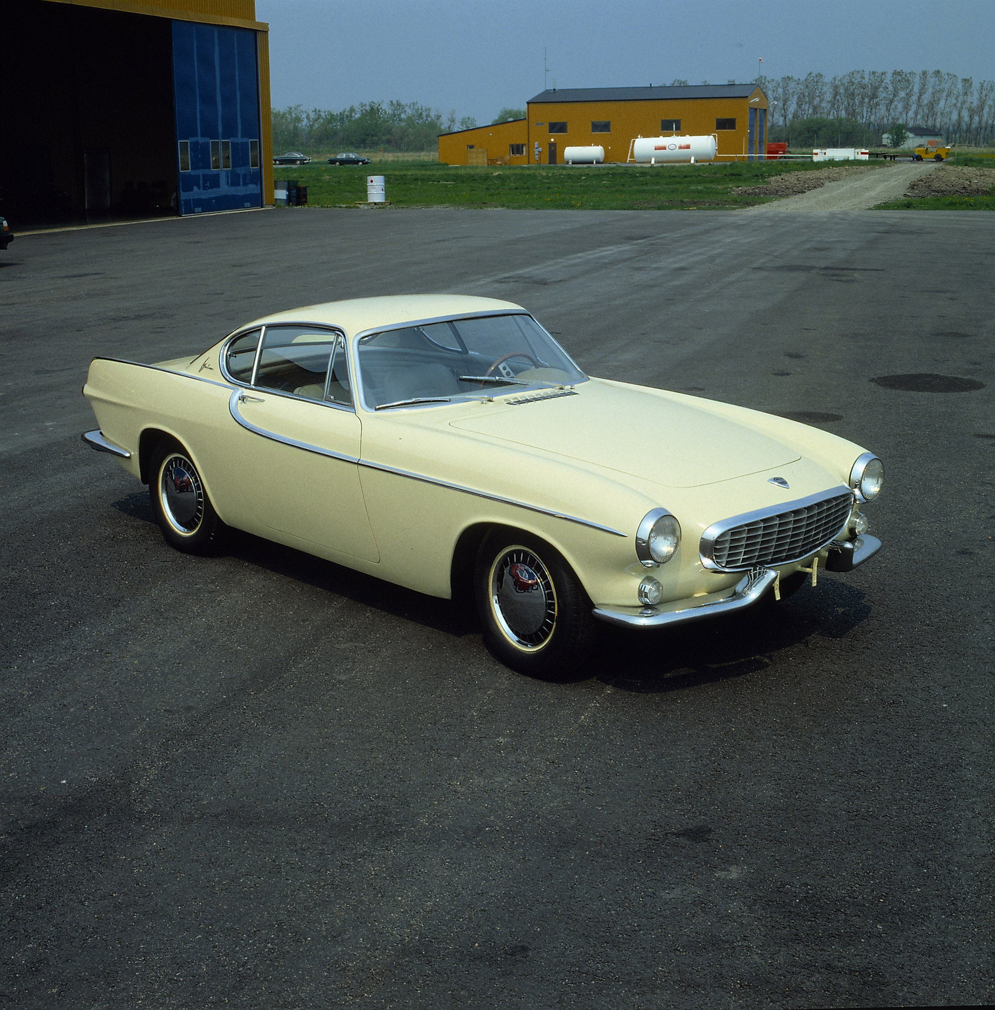 Volvo P1800 photo #2