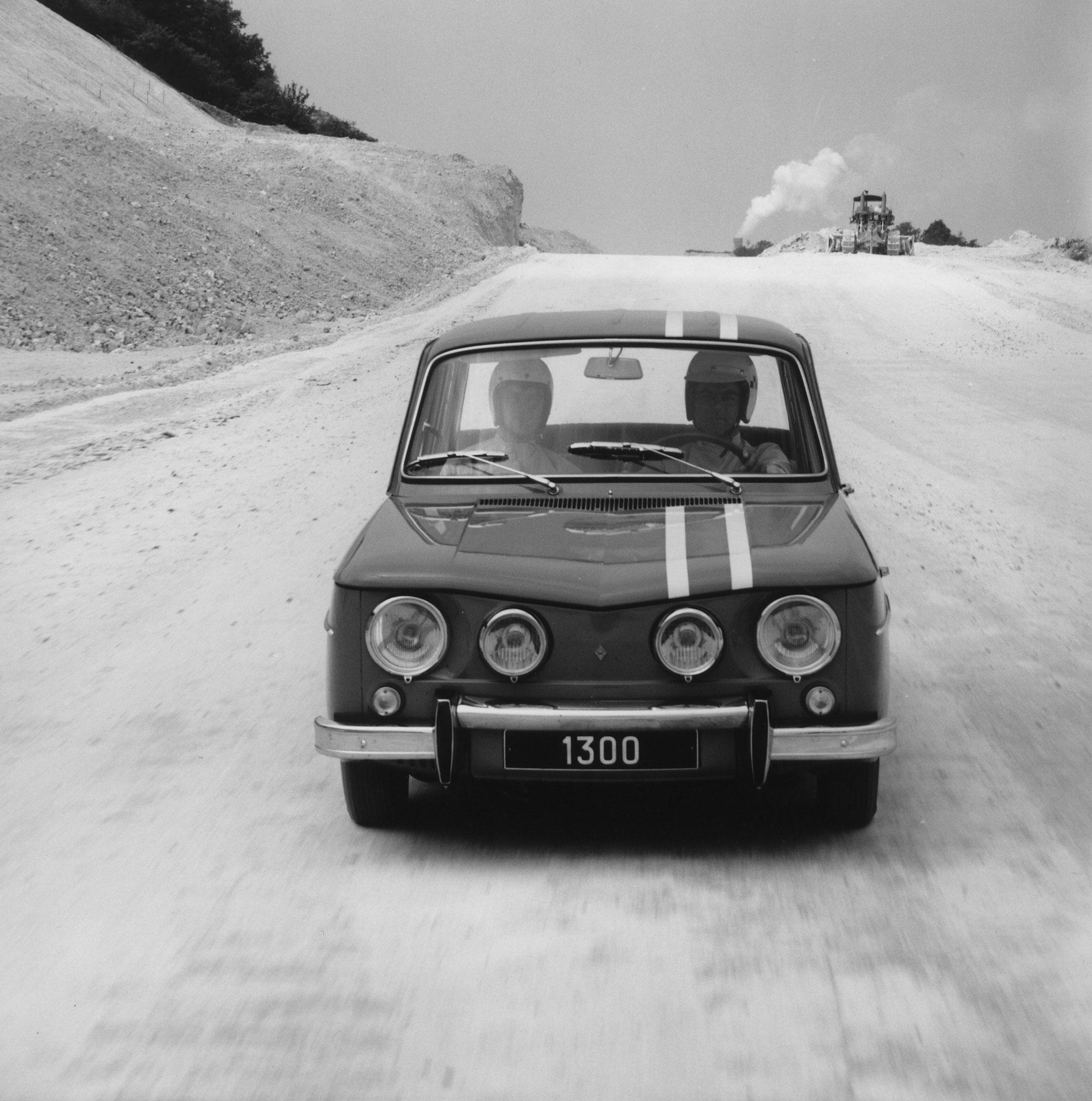 Renault 8 photo #9