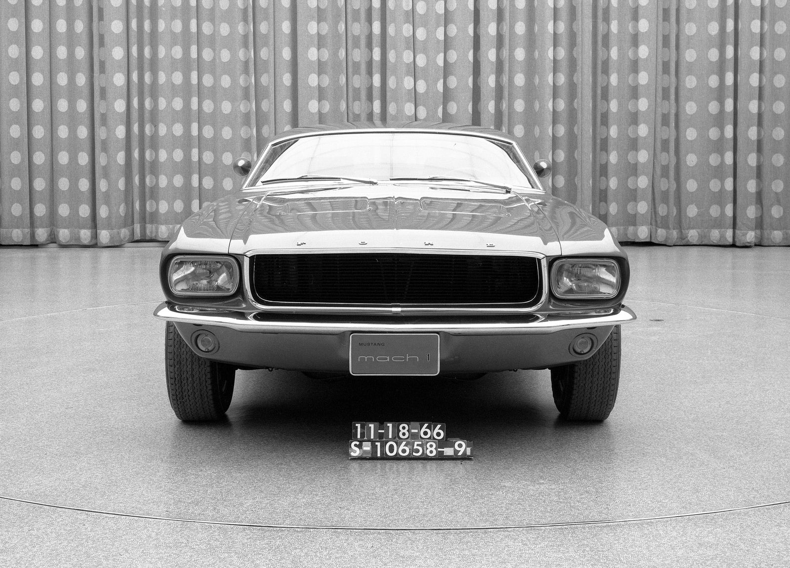 1966 Ford Mustang Mach 1