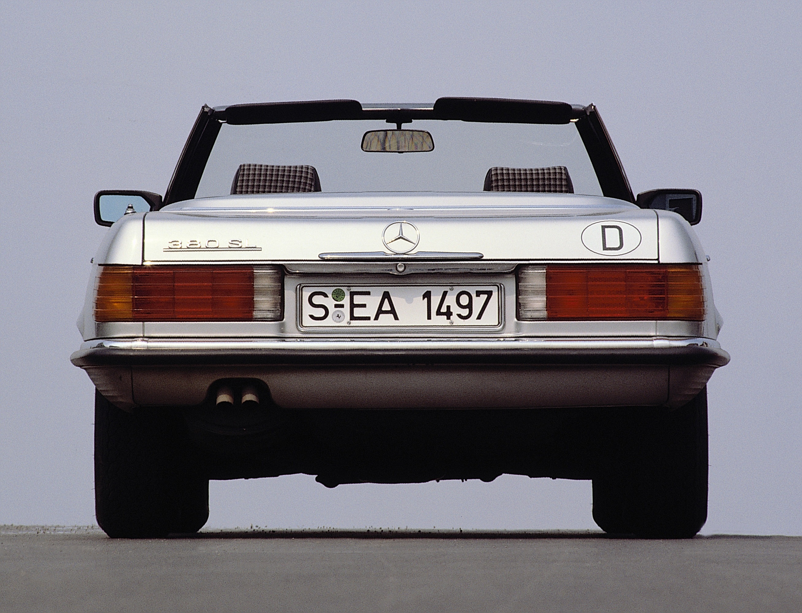 Mercedes-Benz SL-Class photo #9