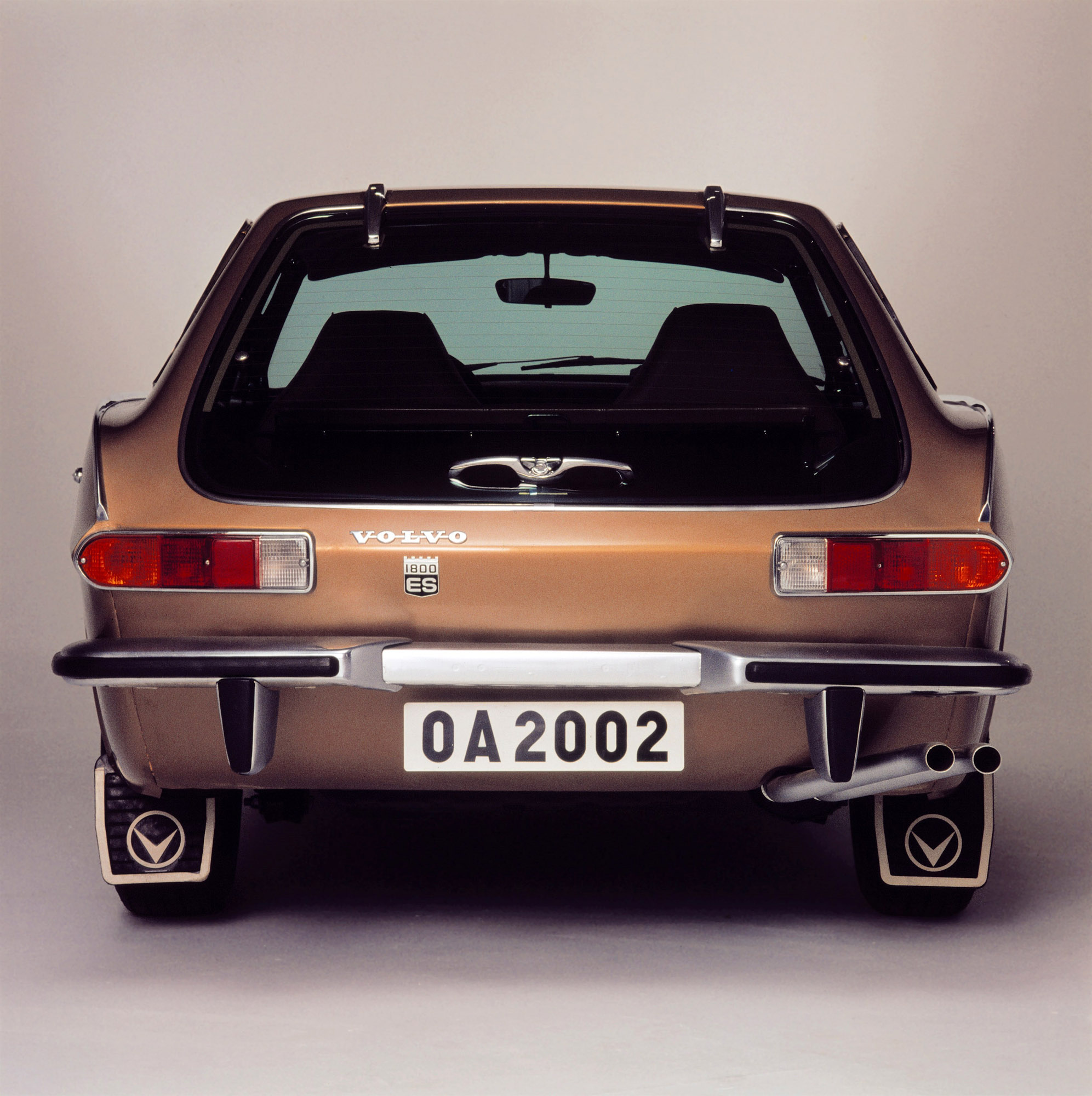 Volvo 1800ES photo #15