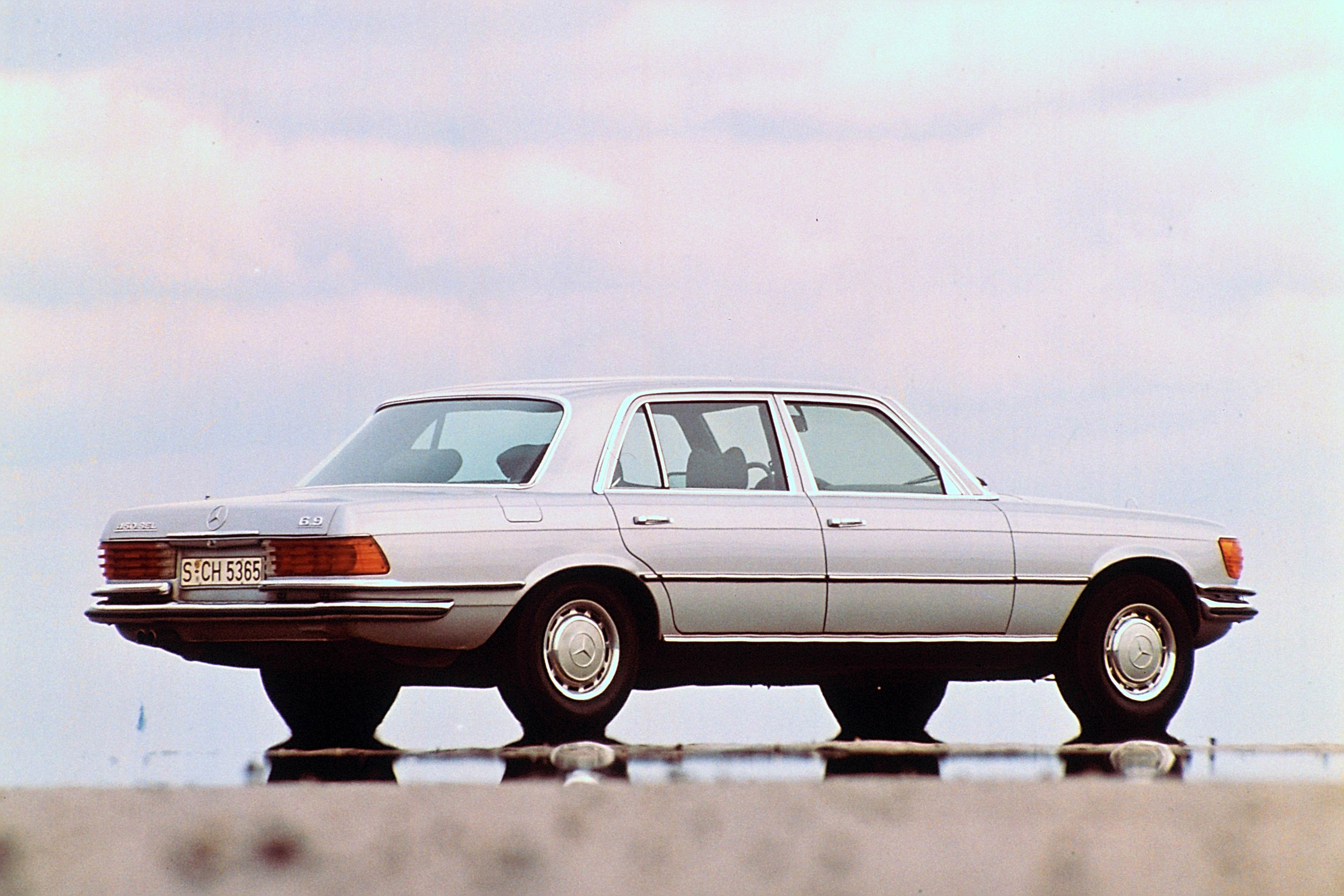 Mercedes-Benz 450 SEL 6.9 photo #6