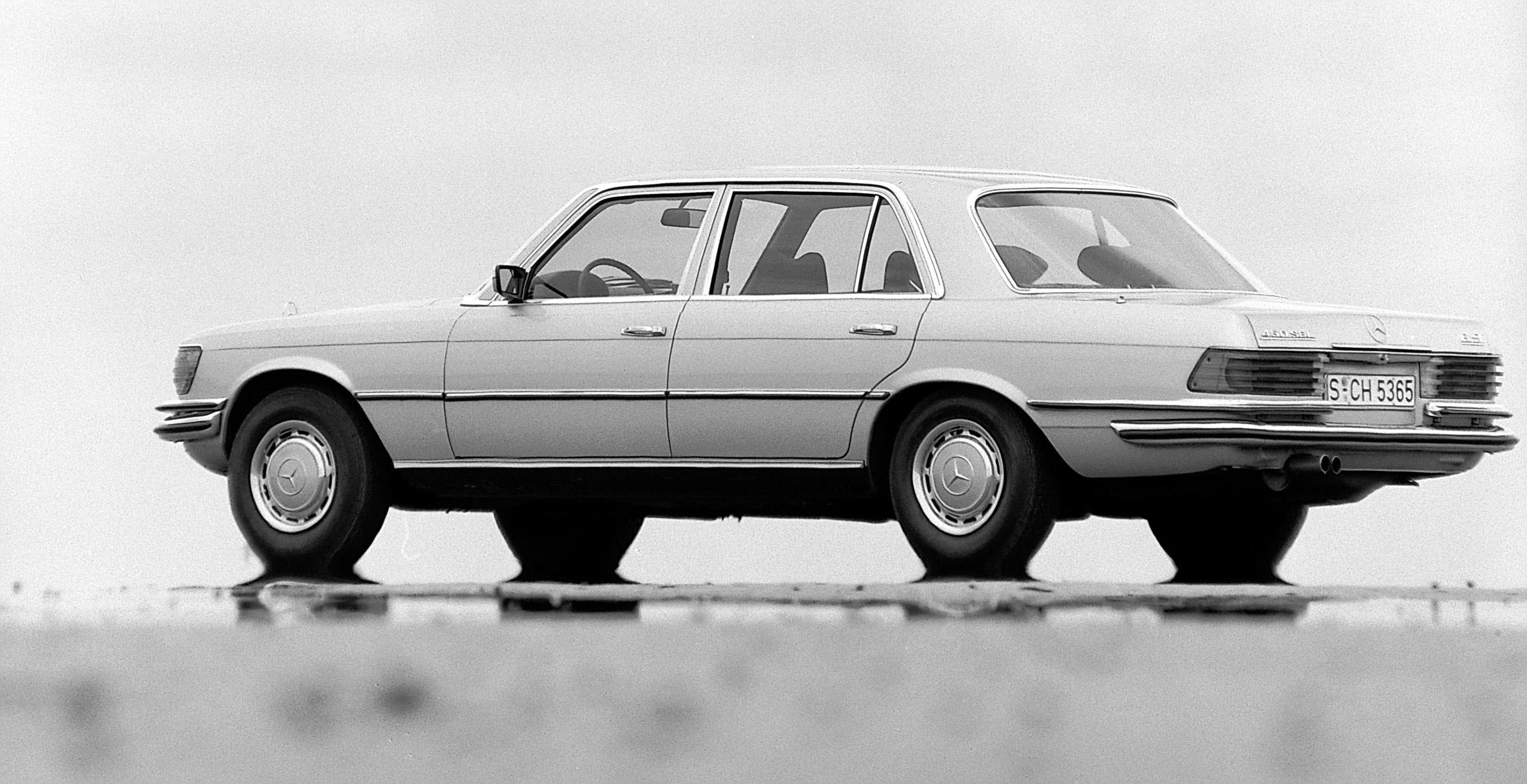 Mercedes-Benz 450 SEL 6.9 photo #7