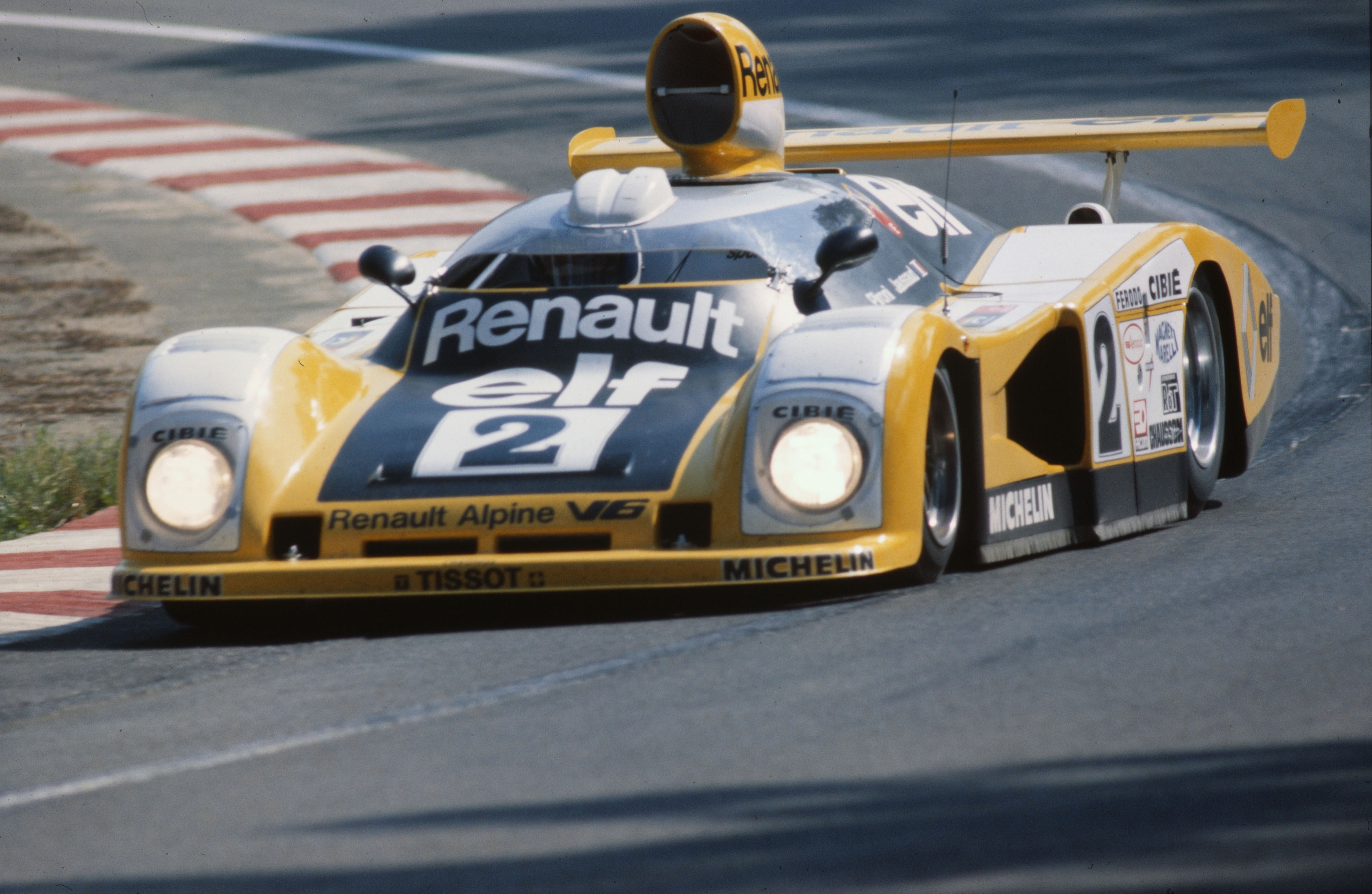 Renault Alpine Le Mans A442 photo #1