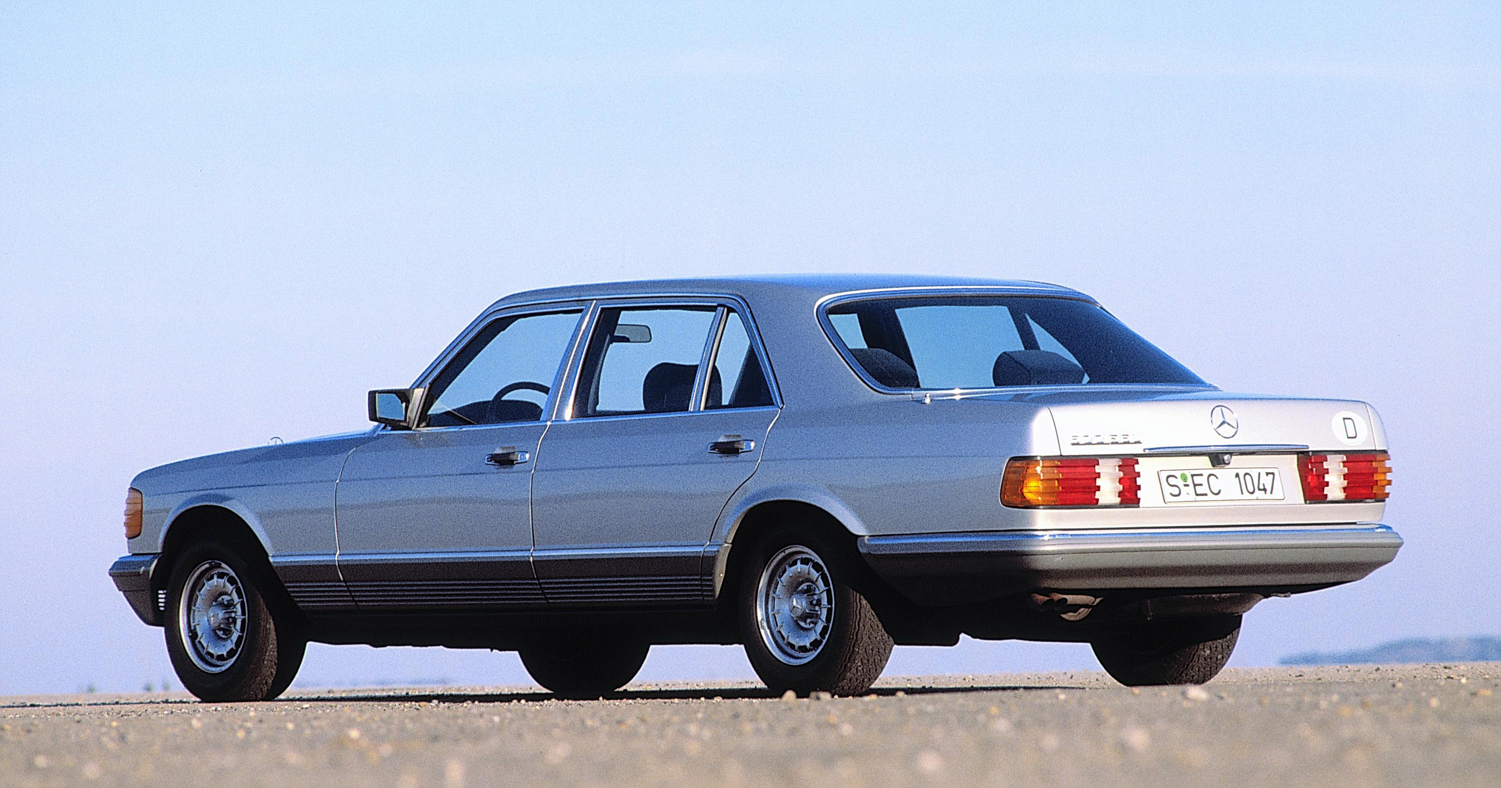 Mercedes-Benz S-Class W126 photo #16