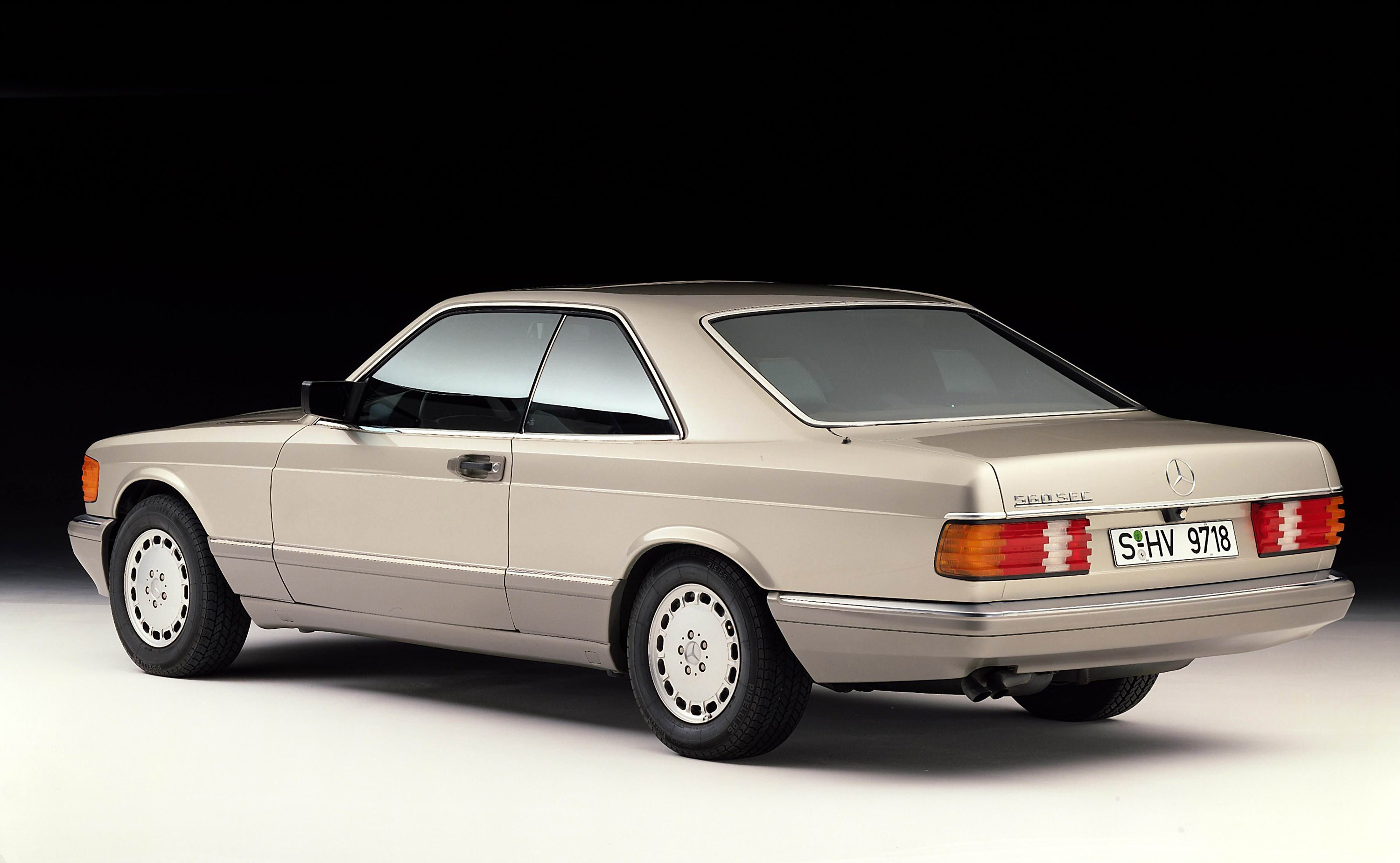 Mercedes-Benz S-Class W126 photo #19