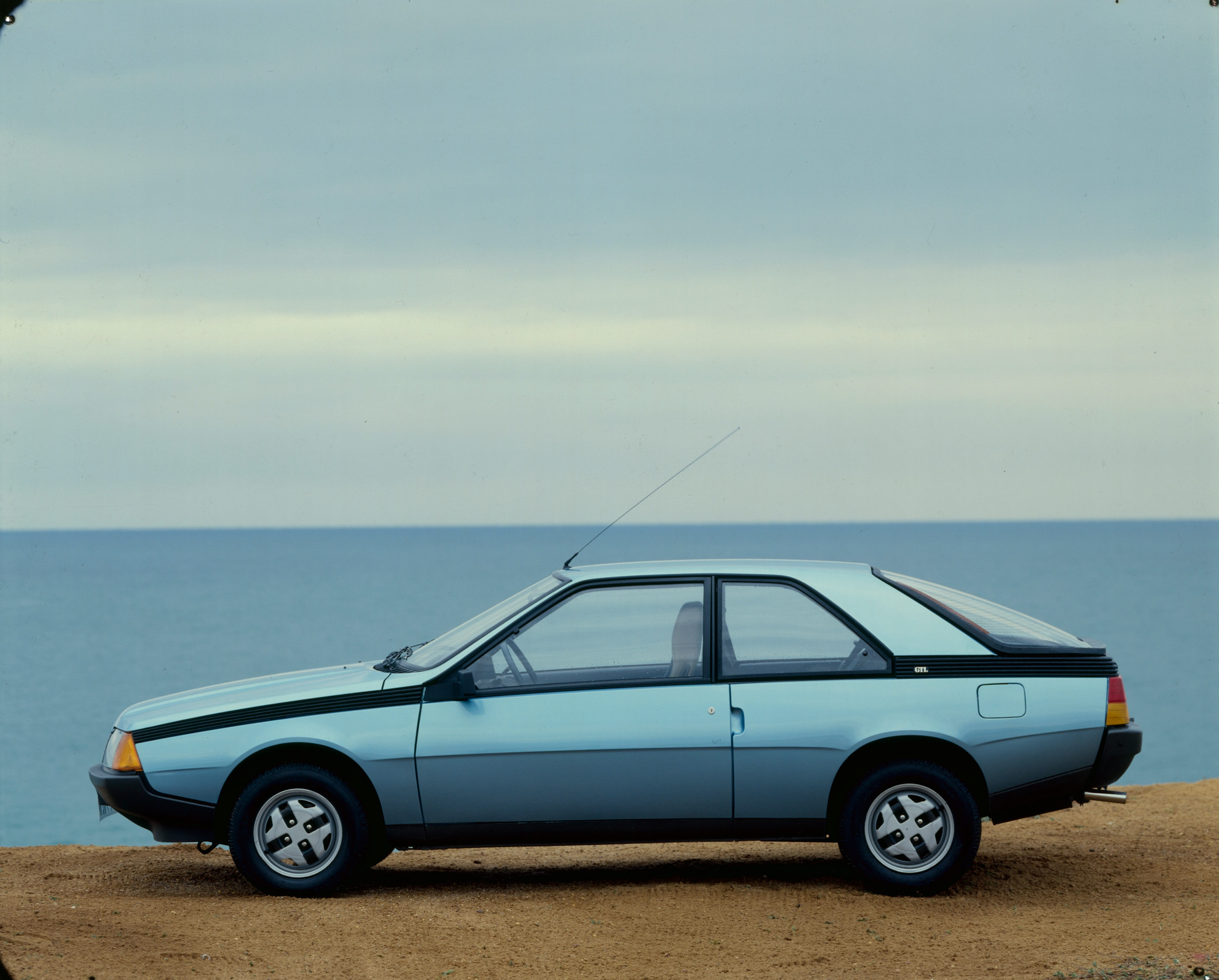 1980 Renault Fuego HD Pictures