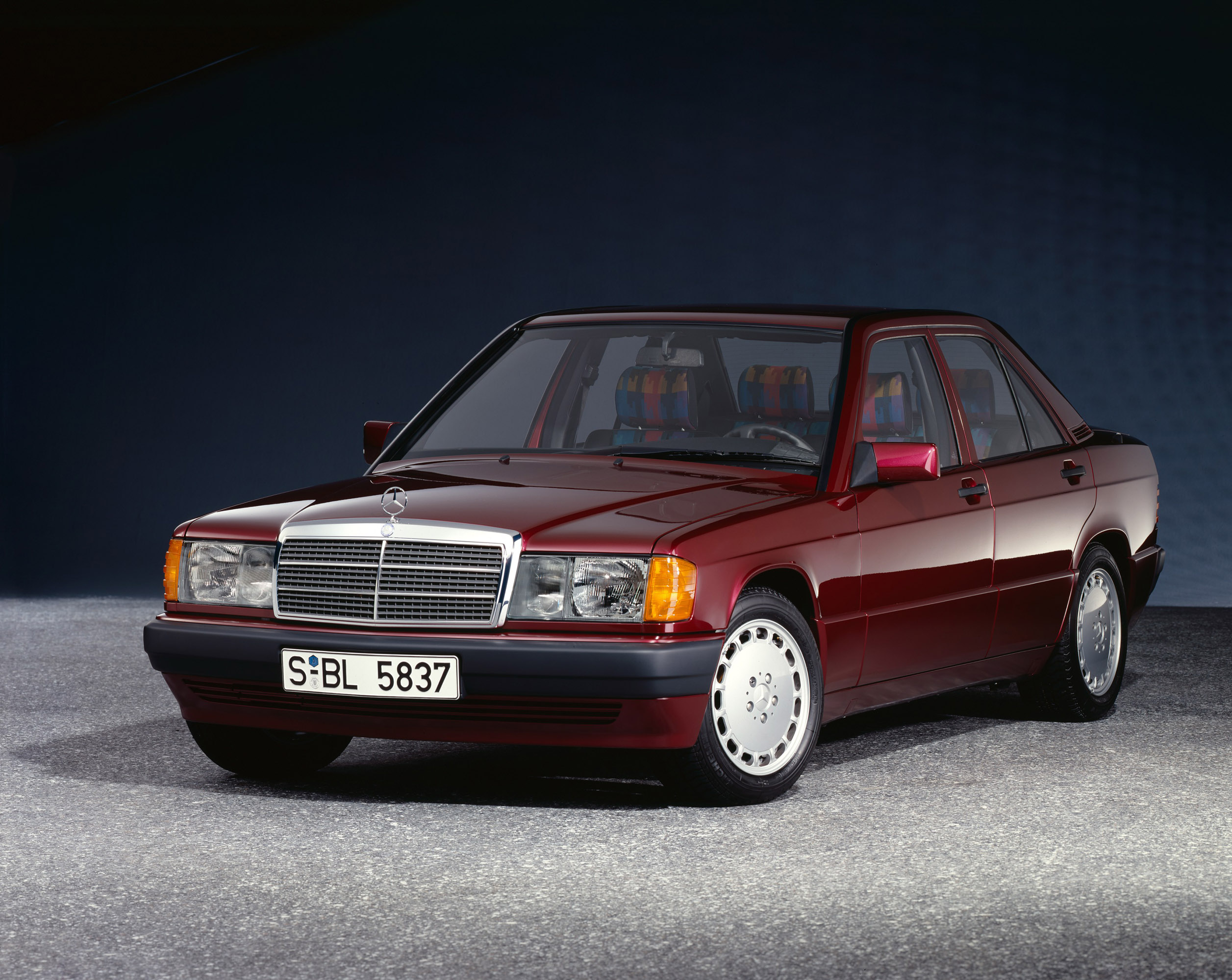 Mercedes-Benz 190 W201 series photo #1