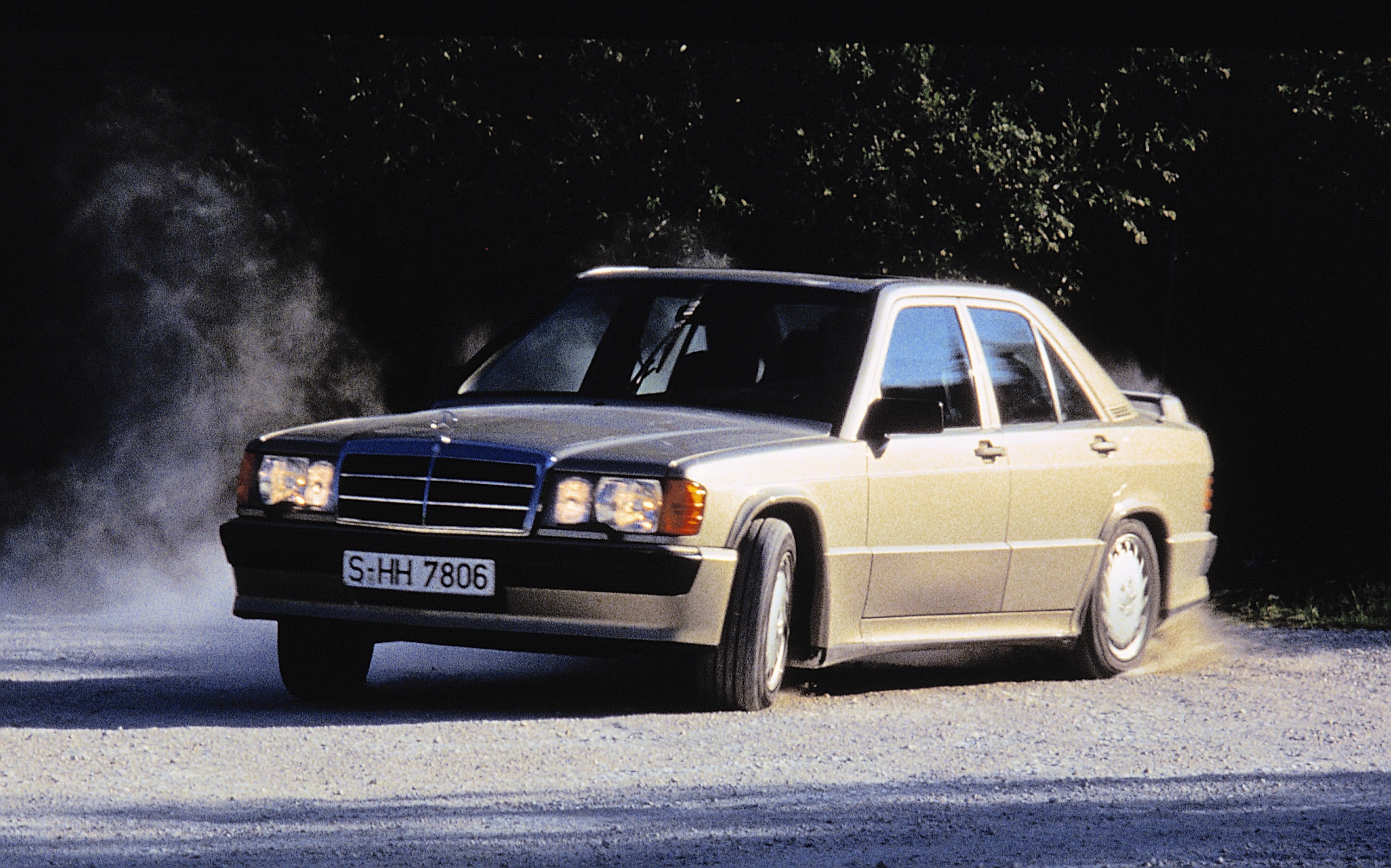 Mercedes-Benz 190 W201 series photo #15