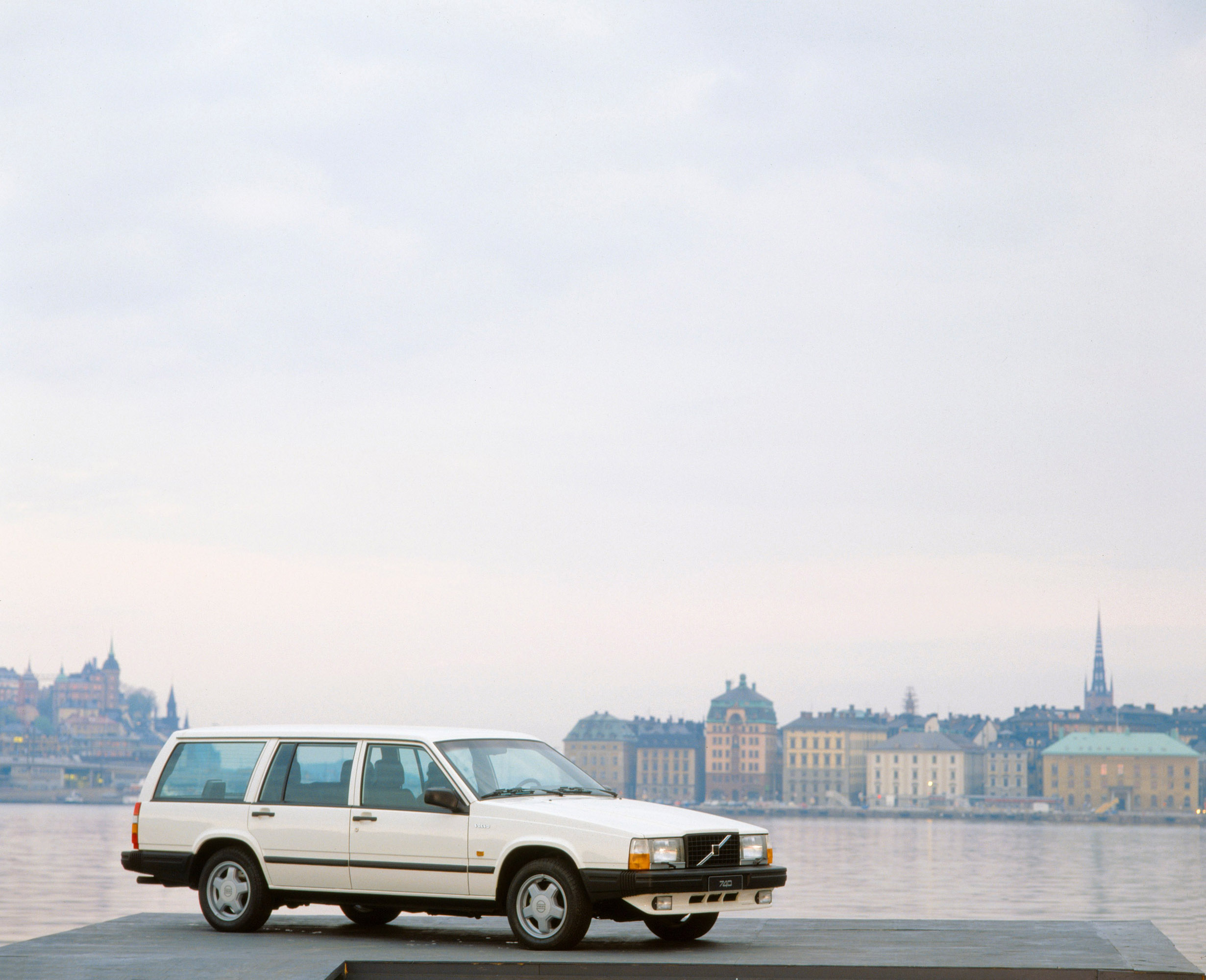 Volvo 740 photo #2