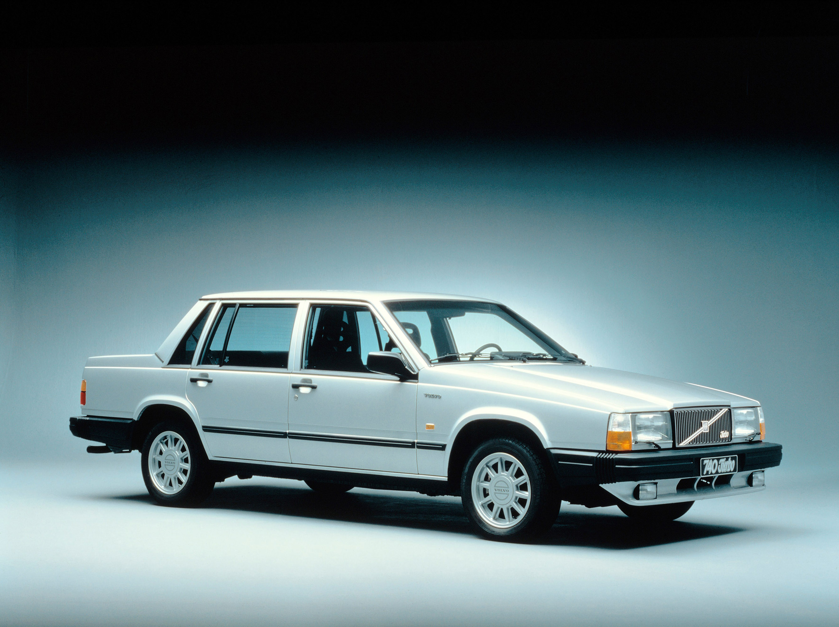 1984 Volvo 740 HD Pictures Carsinvasion 1984 Volvo 740 HD Pictures Carsinvasion