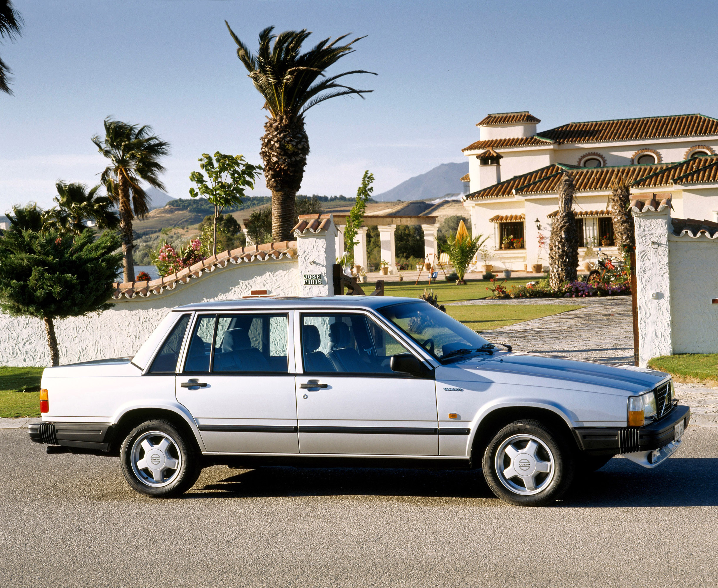 Volvo 740 photo #9