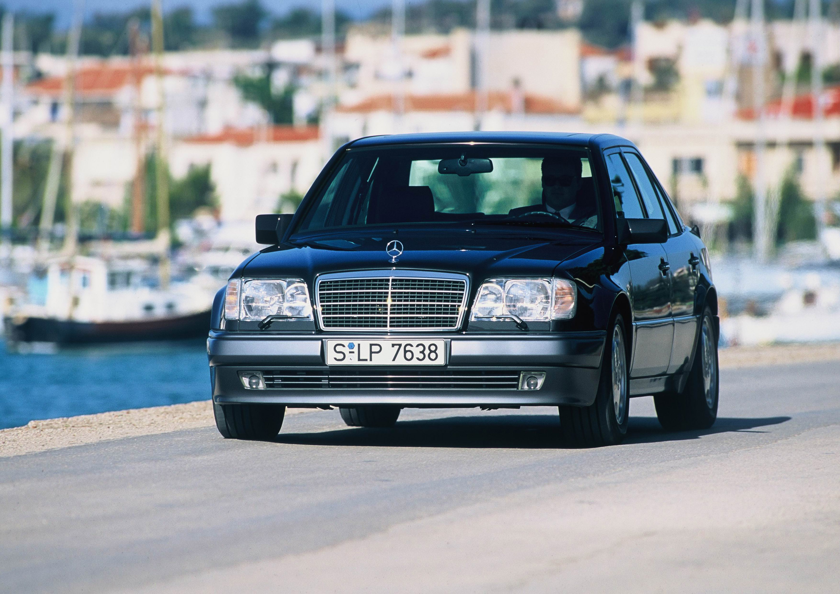 Mercedes-Benz 500E photo #2