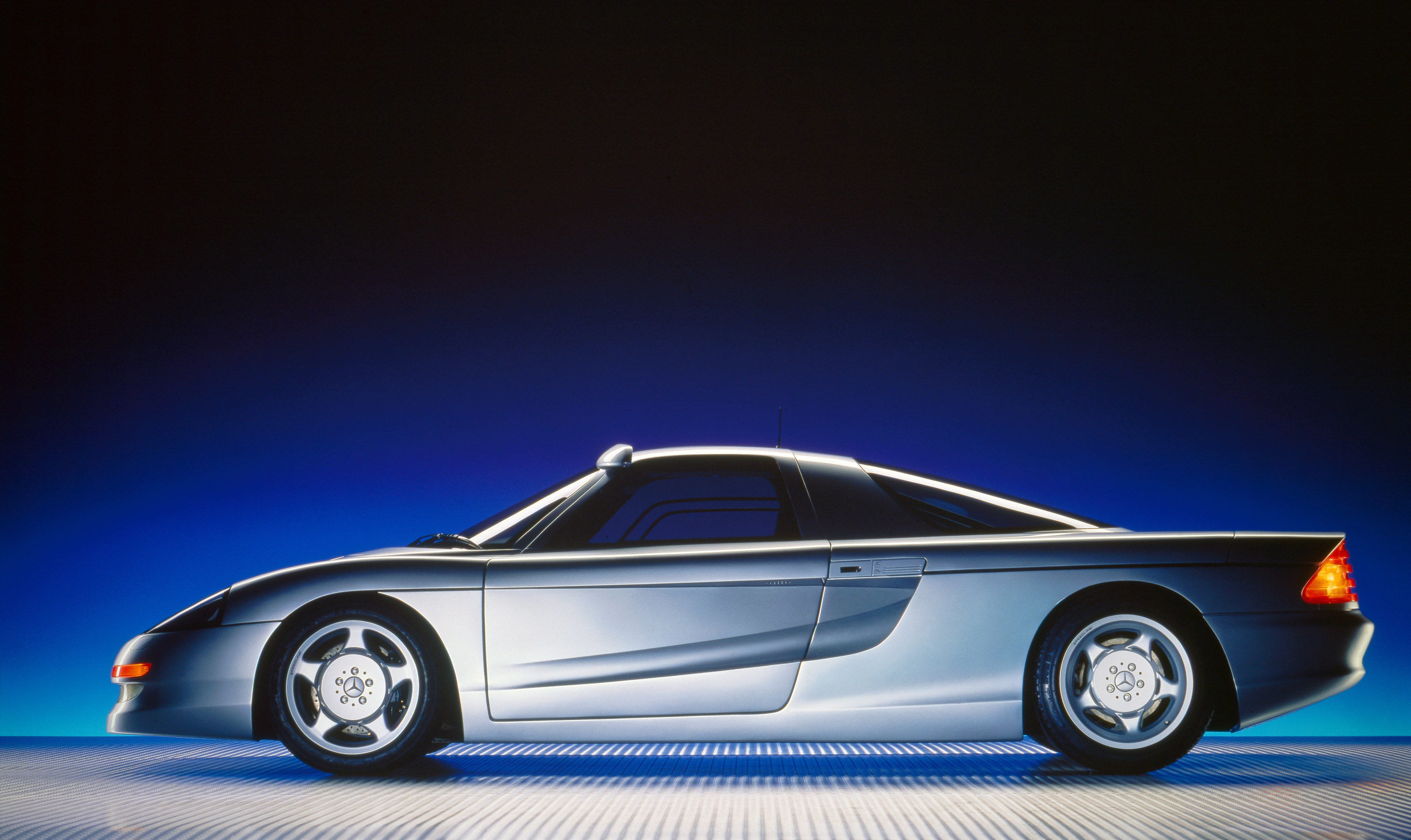 Mercedes-Benz C112 Concept photo #3