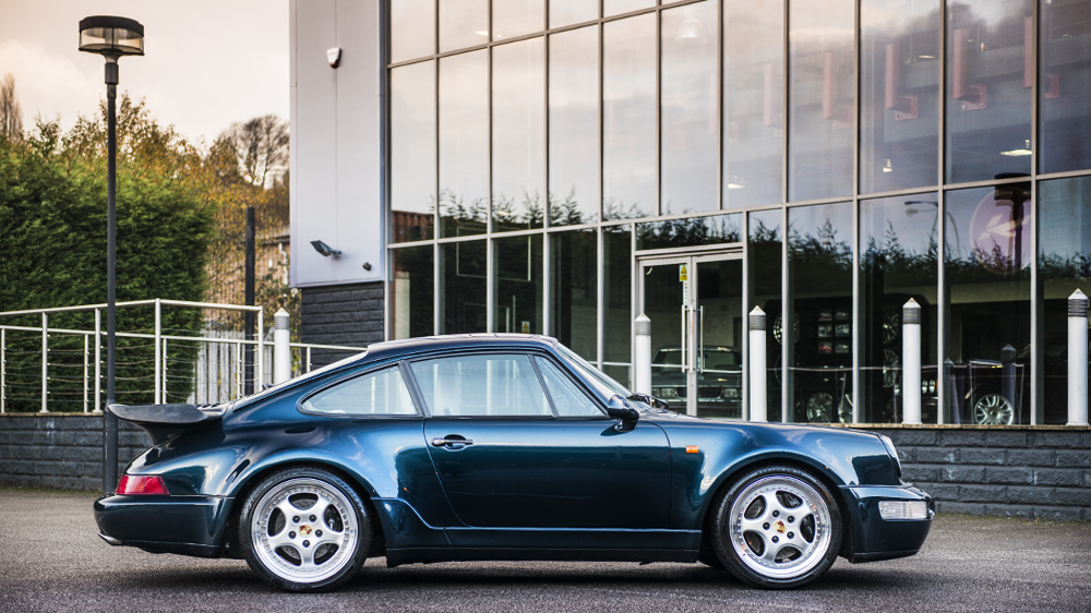 Kahn Porsche 911 Carrera 2 Turbo Coupe photo #3