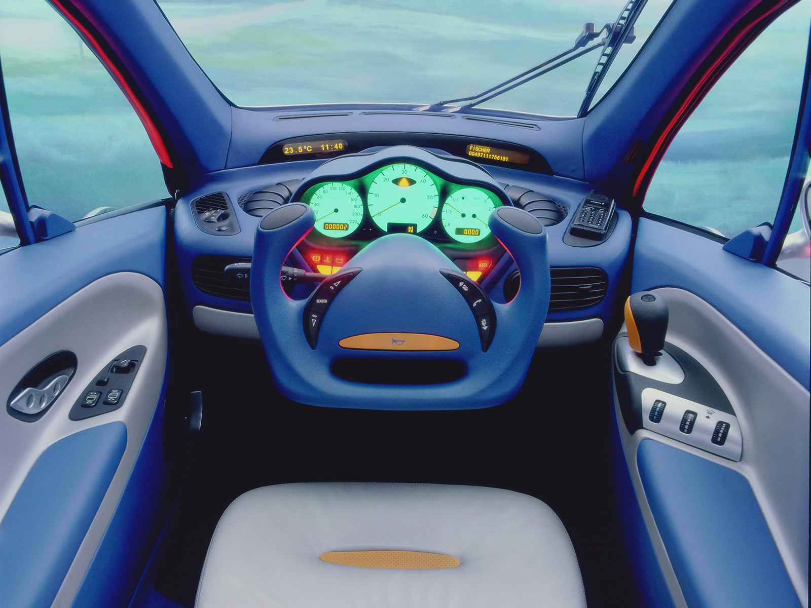 Mercedes-Benz F 300 Concept photo #7