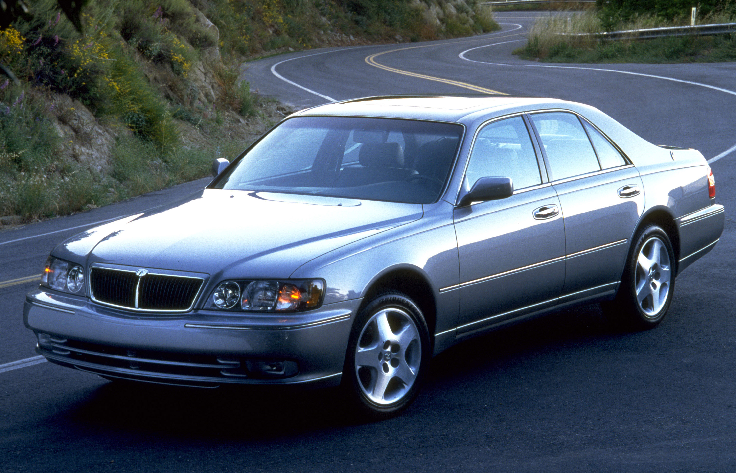 Infiniti Q45 photo #1