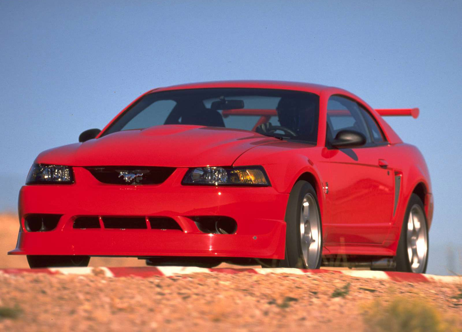 Ford Mustang SVT Cobra R photo #1