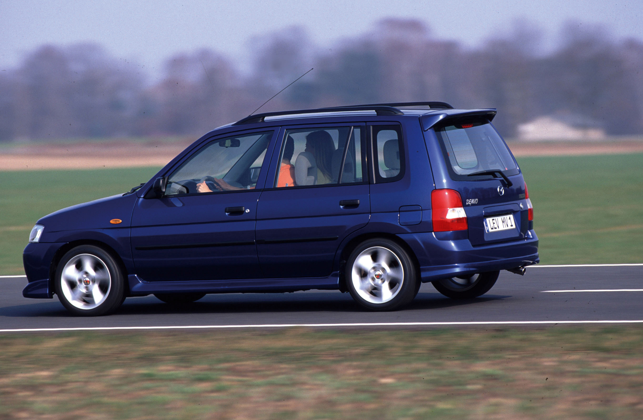 Mazda demio туманки