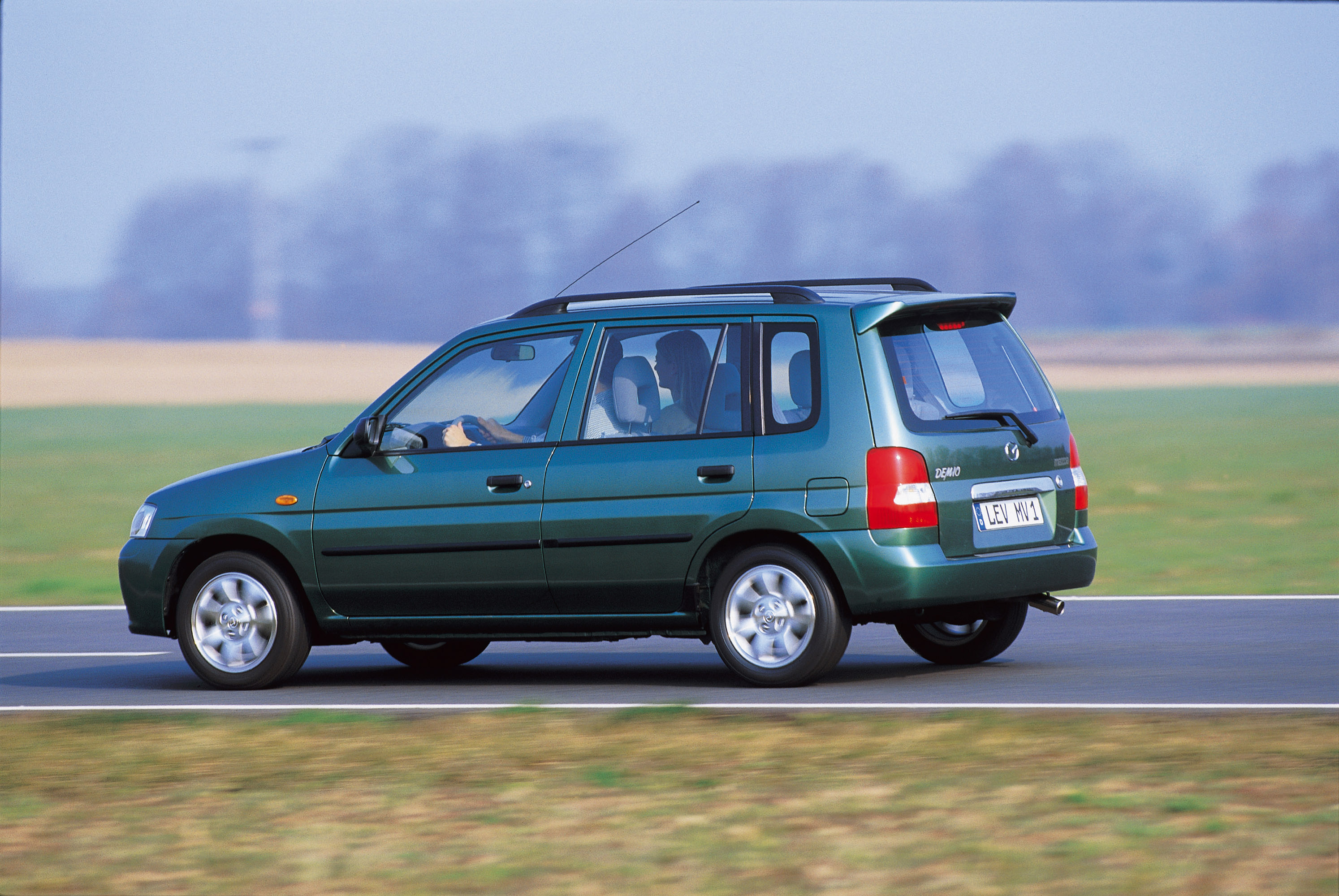 Mazda Demio photo #15