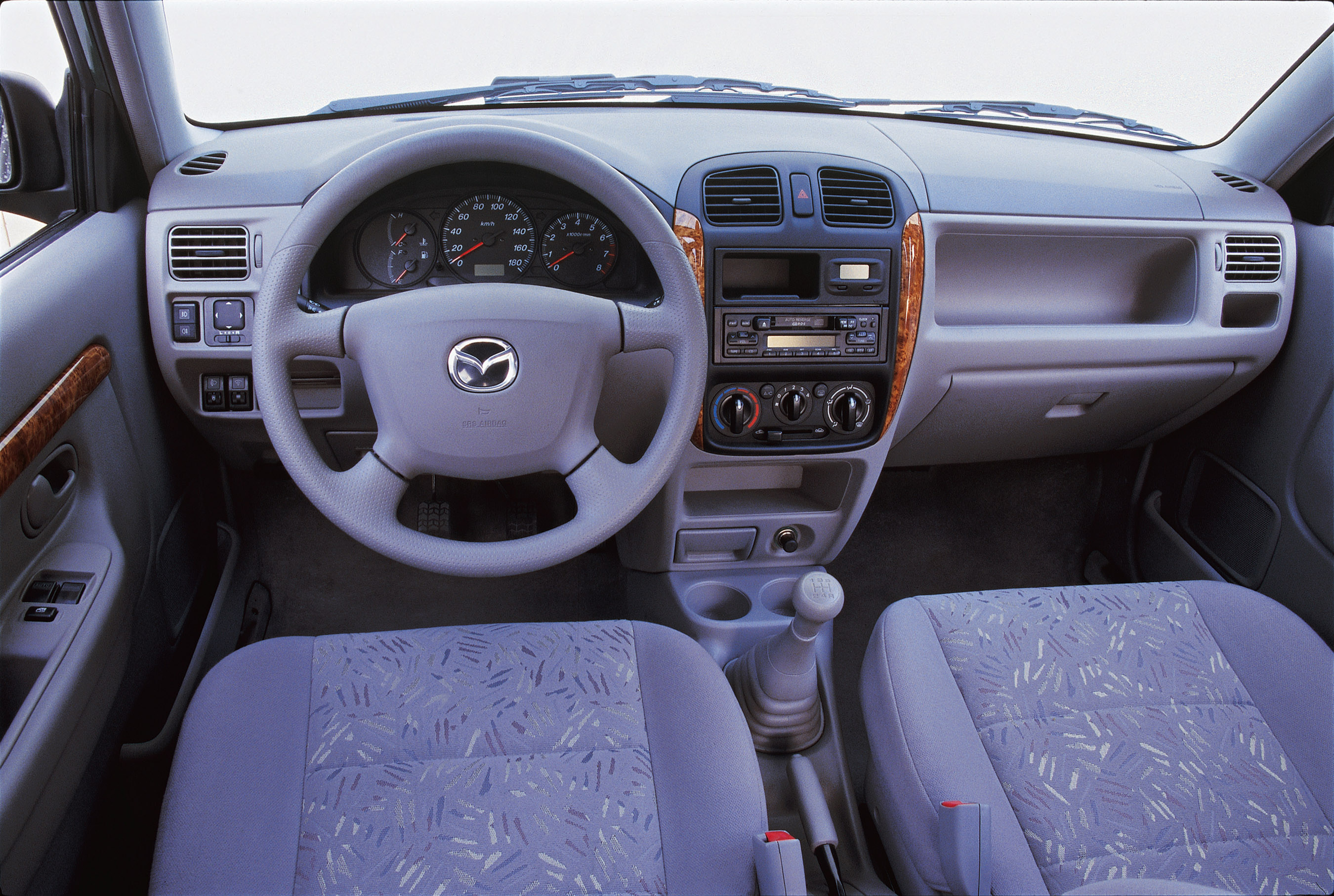 Mazda Demio photo #20