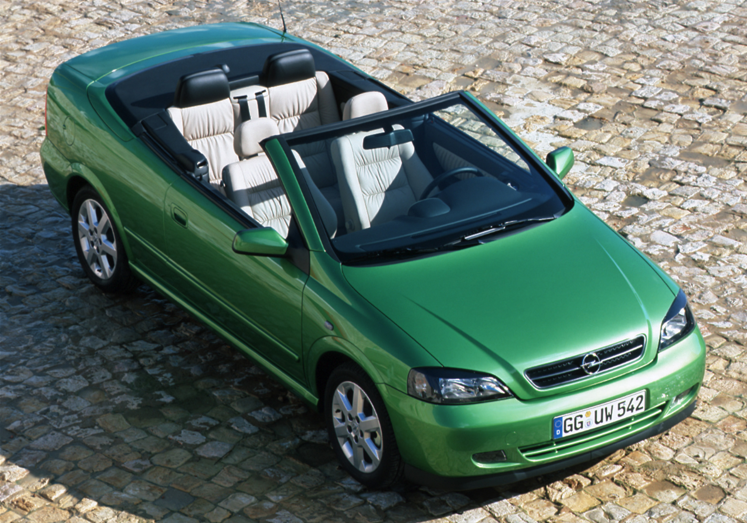 Opel Astra Cabrio photo #1