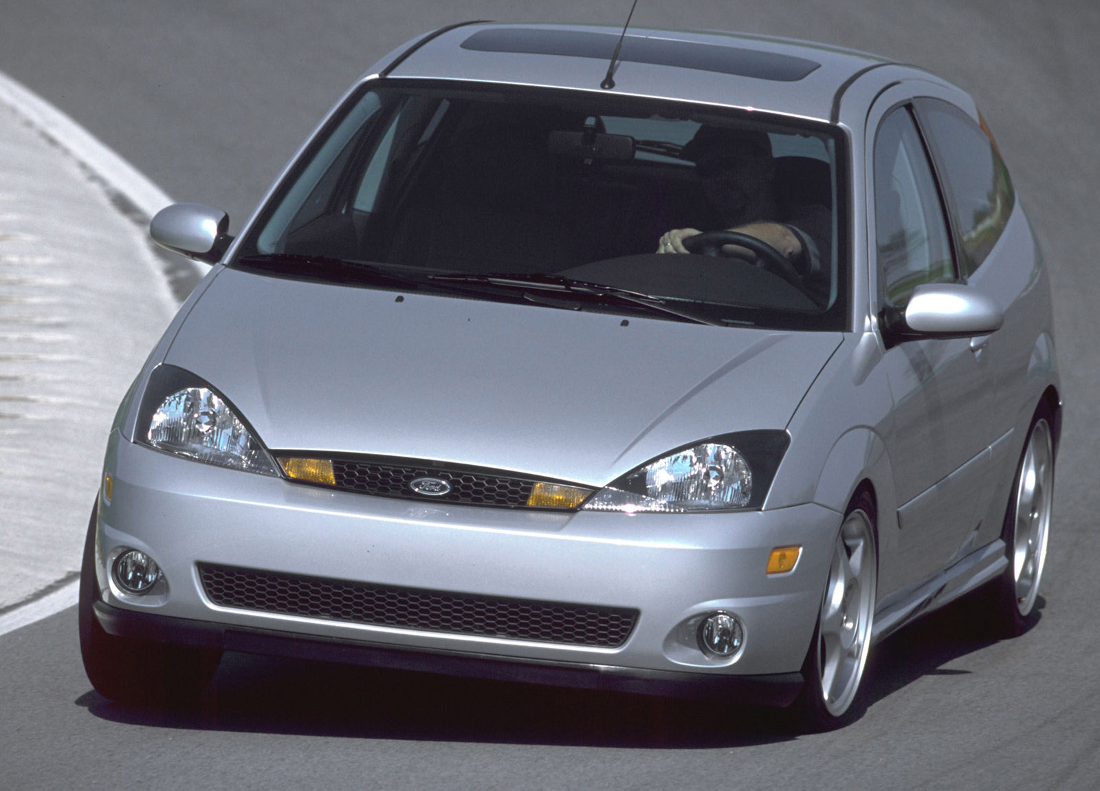 Ford SVT Focus photo #11