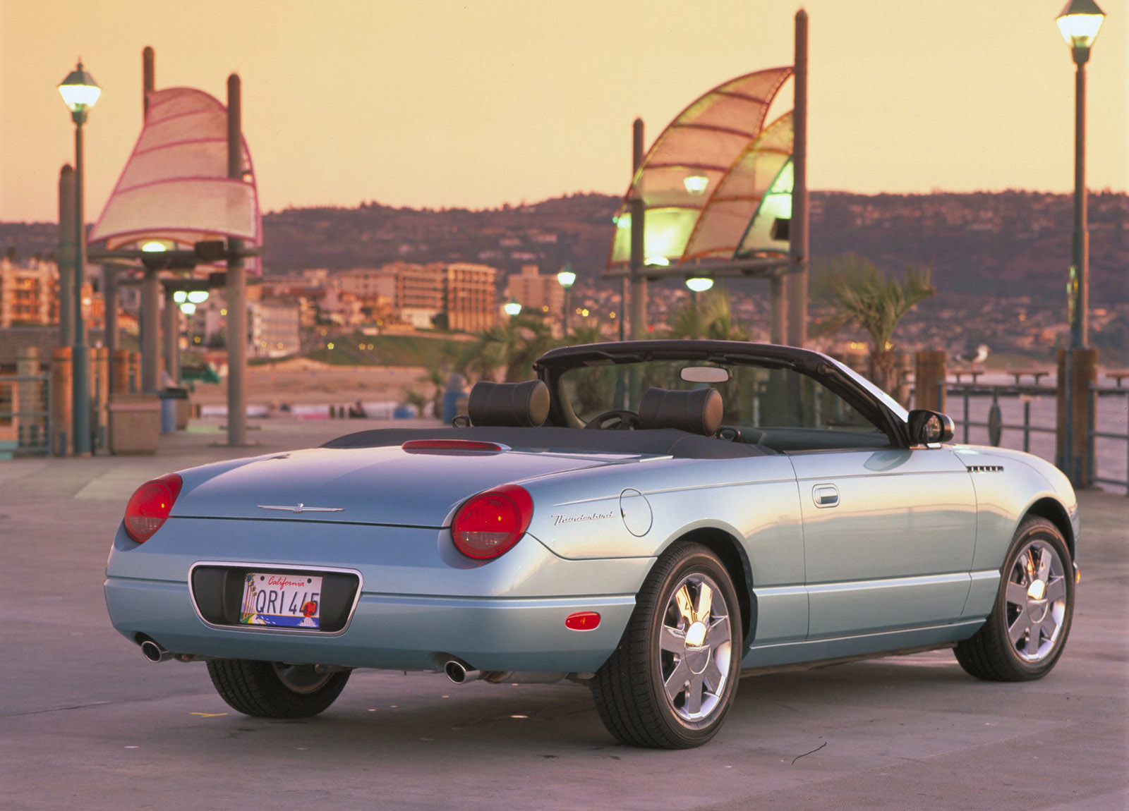 Ford Thunderbird photo #16