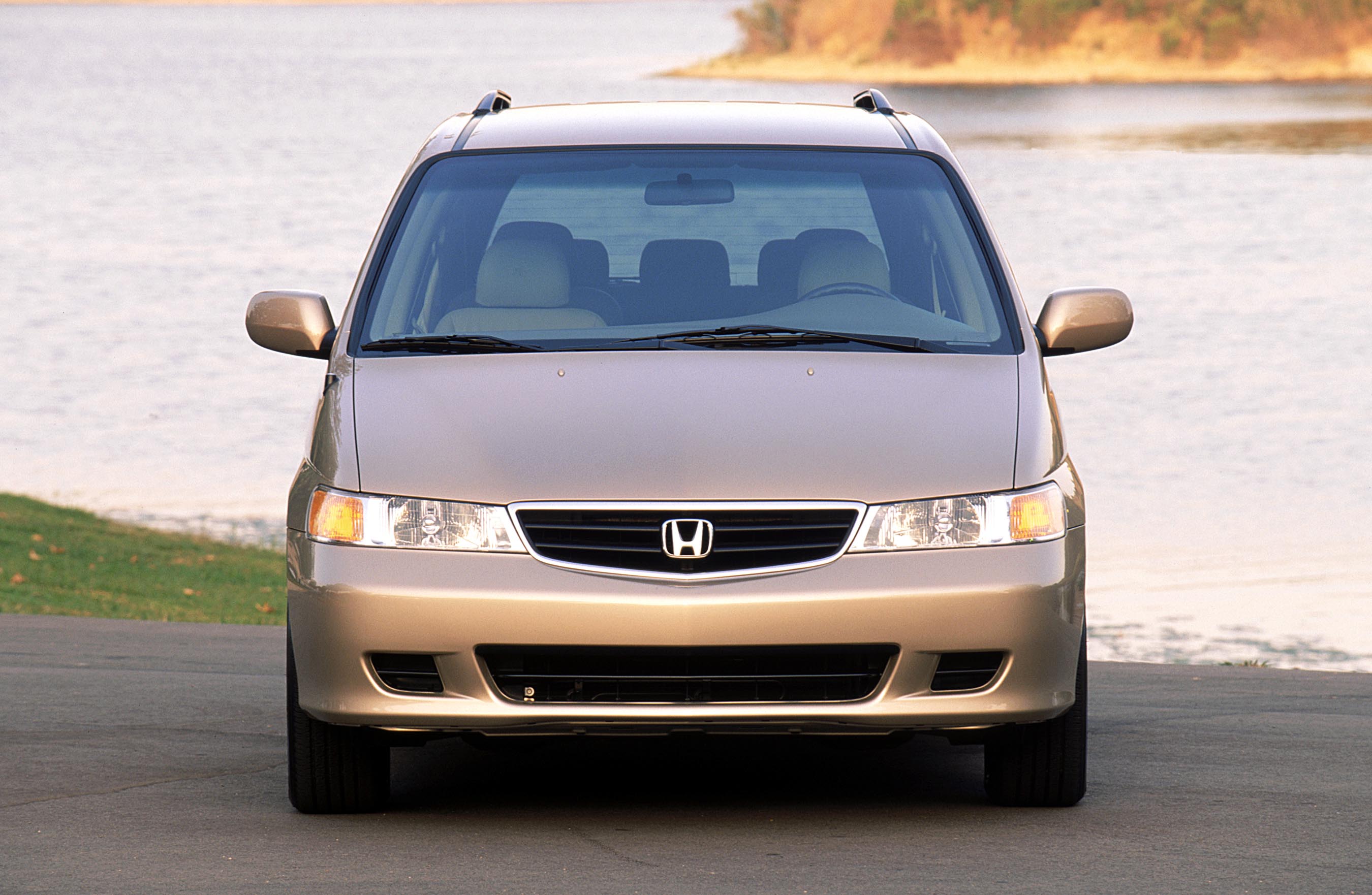 Honda Odyssey photo #3