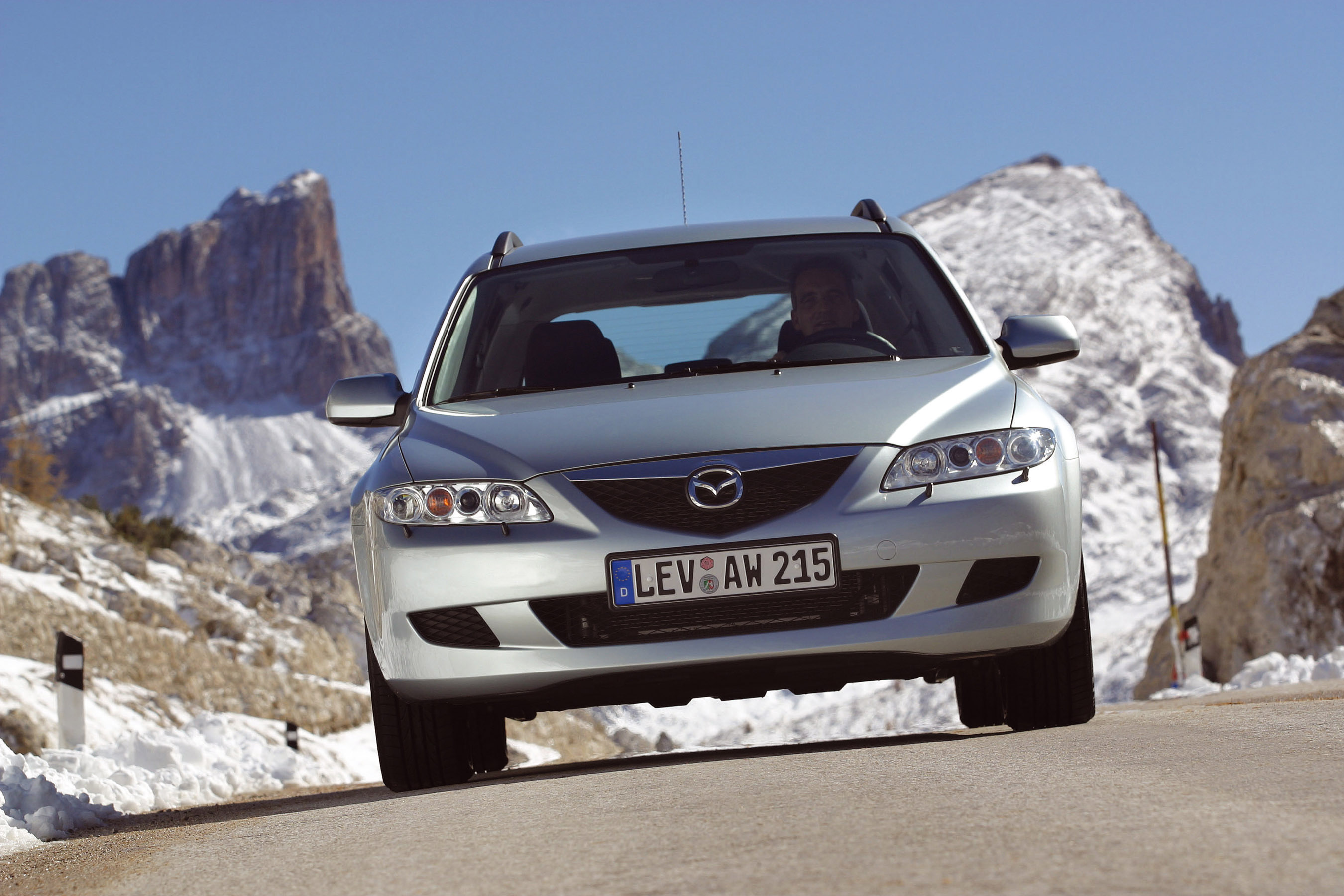 Машина Mazda 627