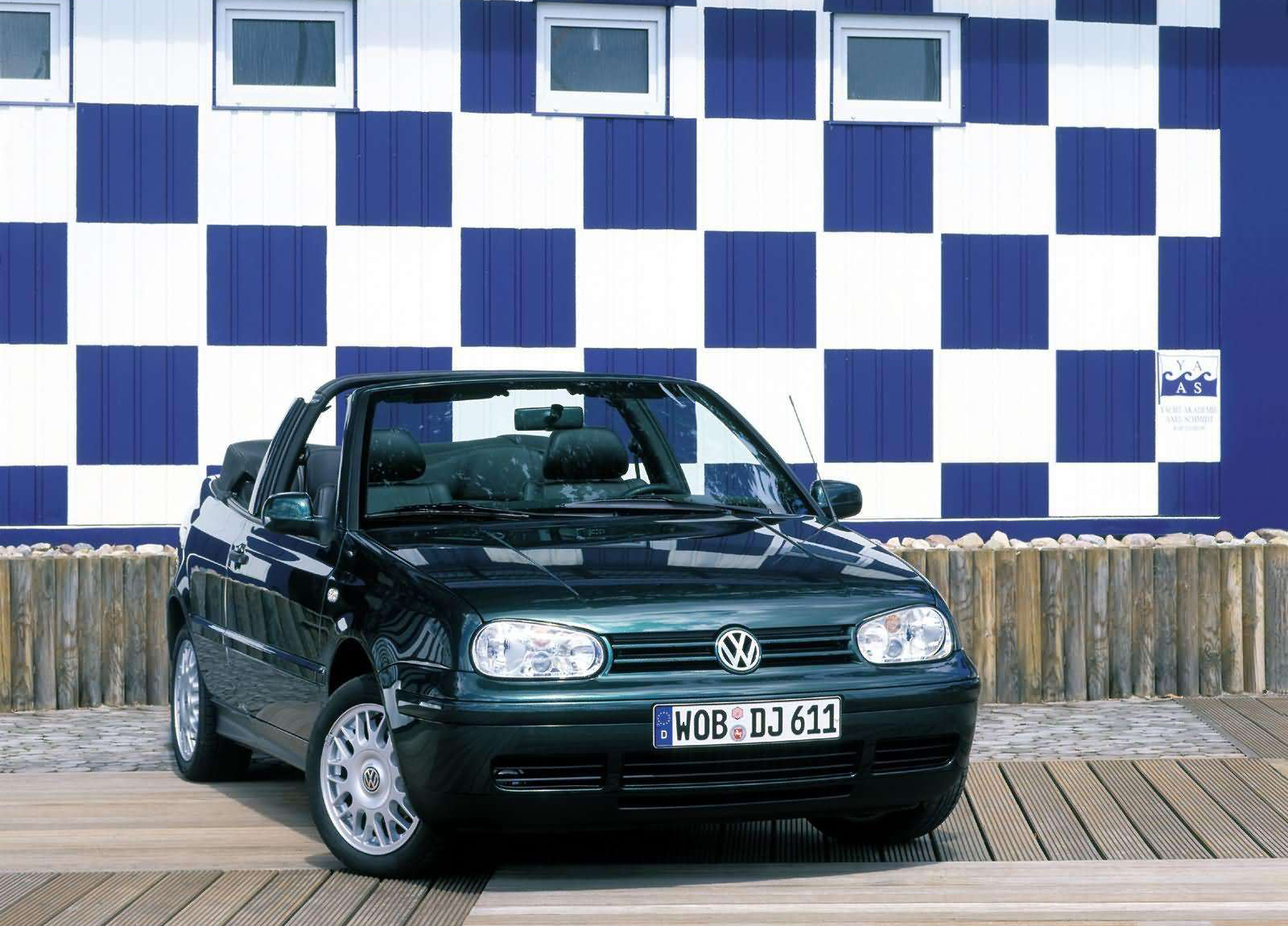 Volkswagen Golf Cabriolet Last Edition photo #2